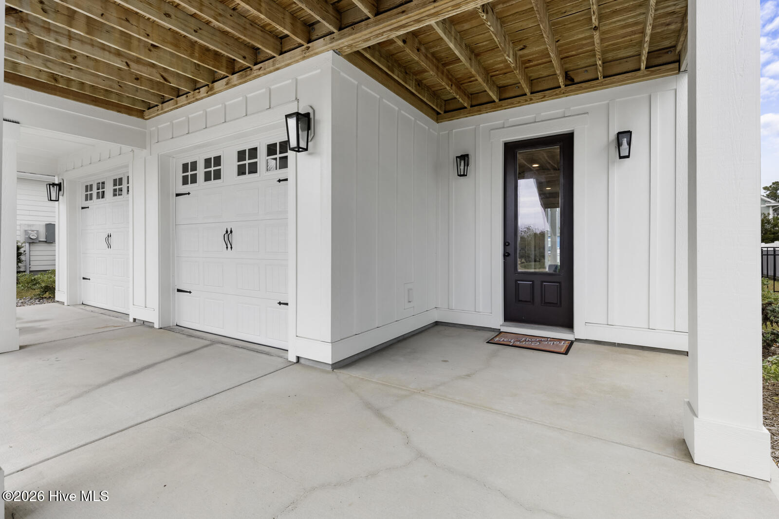 100557738 | Photo 48