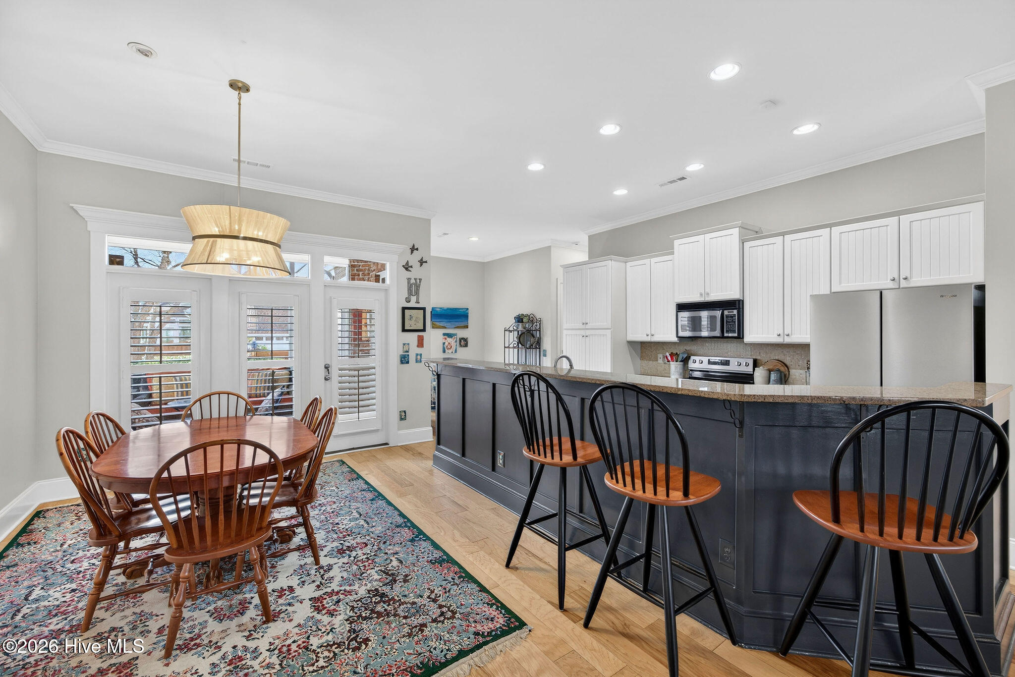 100554717 | Photo 15