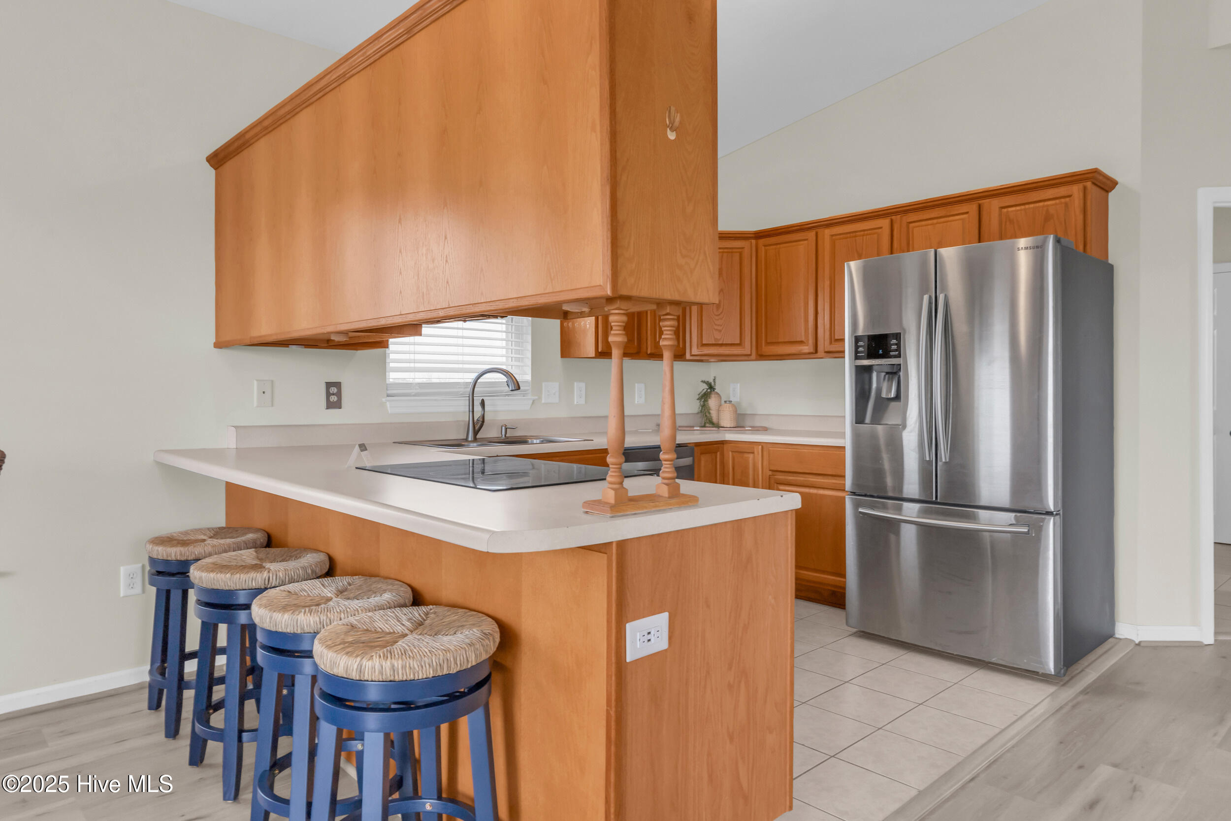 100536621 | Photo 12