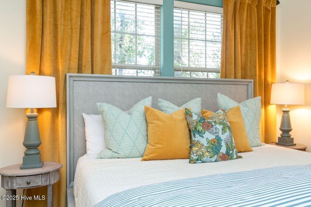 100541868 | Photo 34