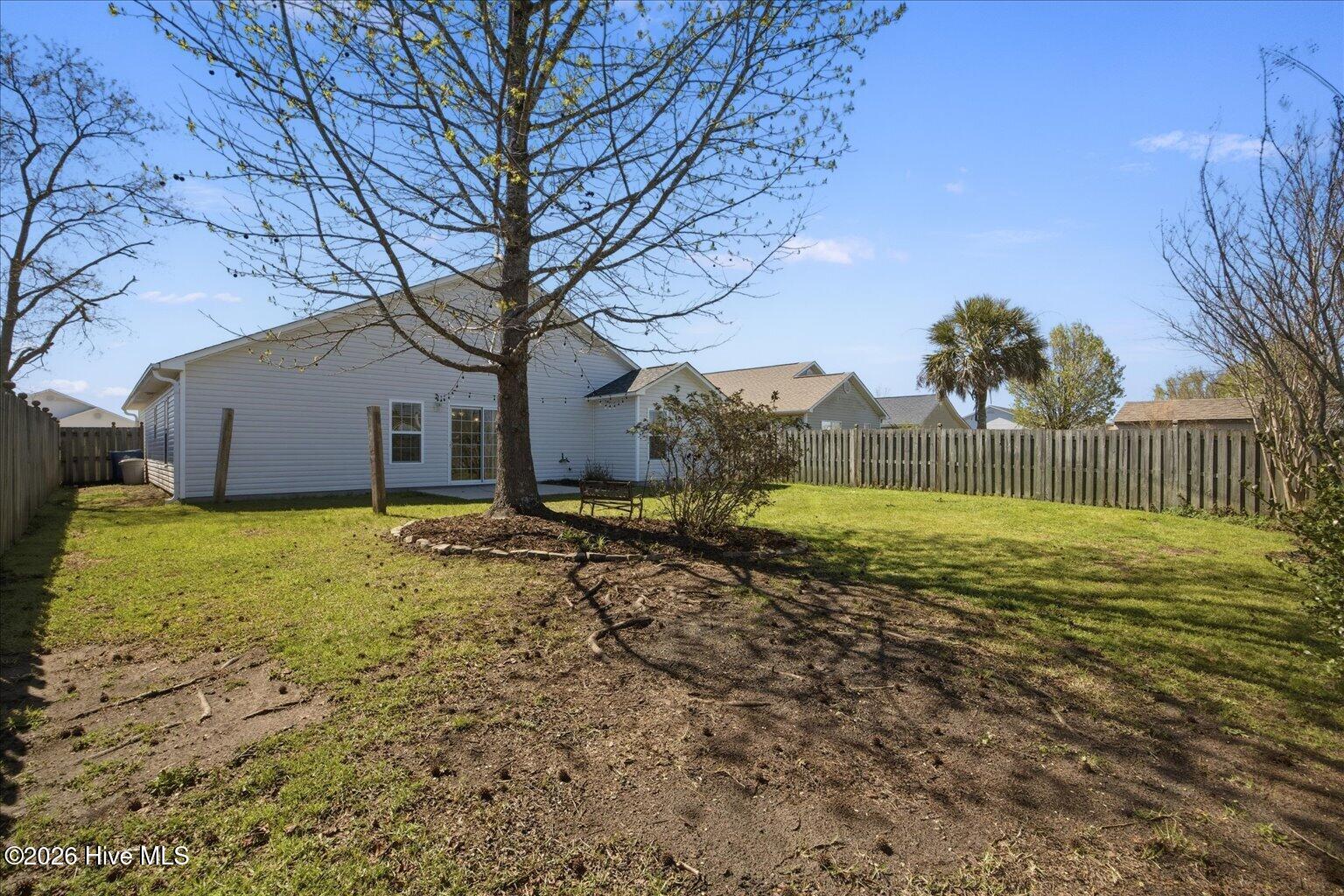 100561166 | Photo 36