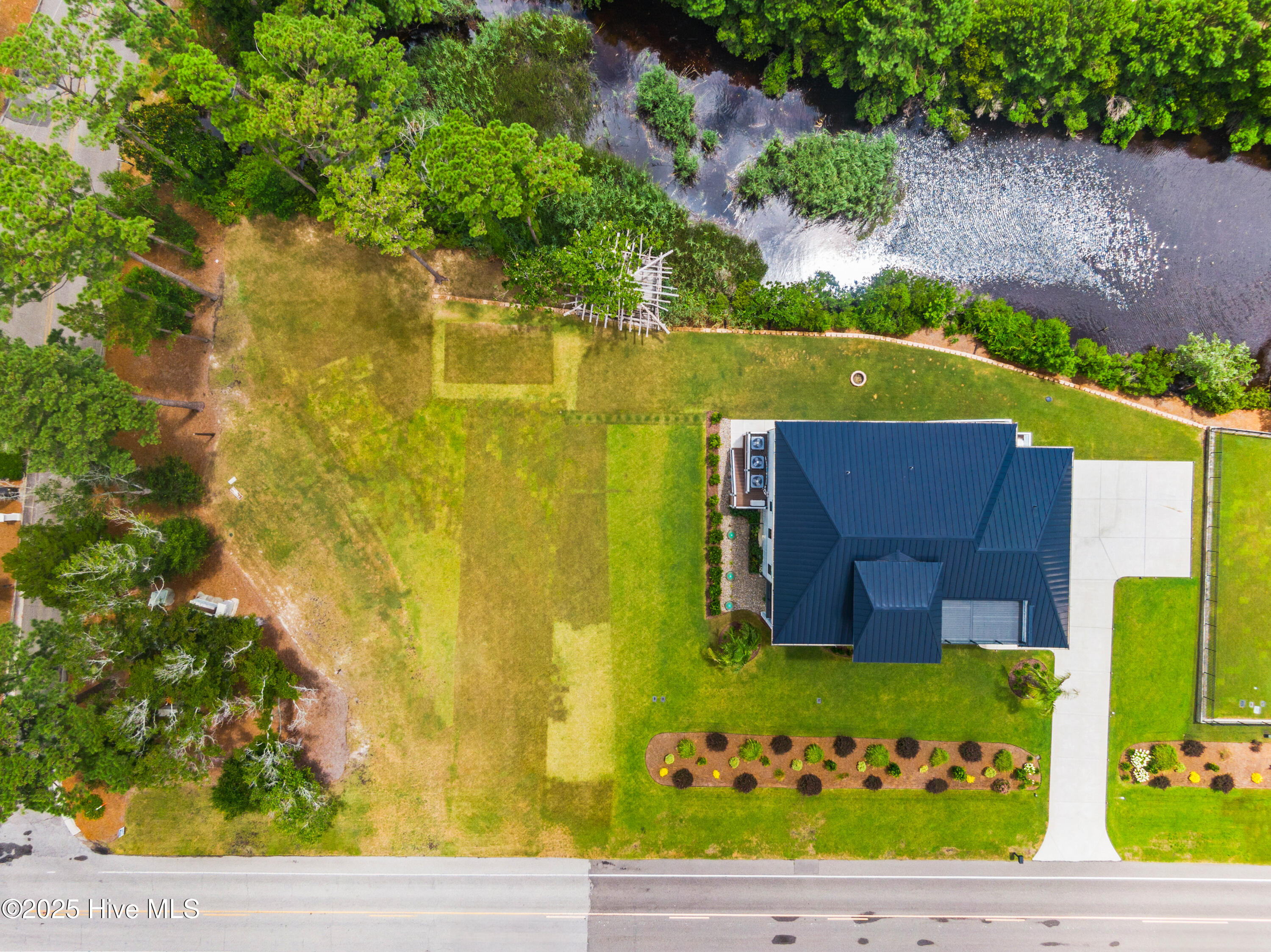 100534624 | Photo 87