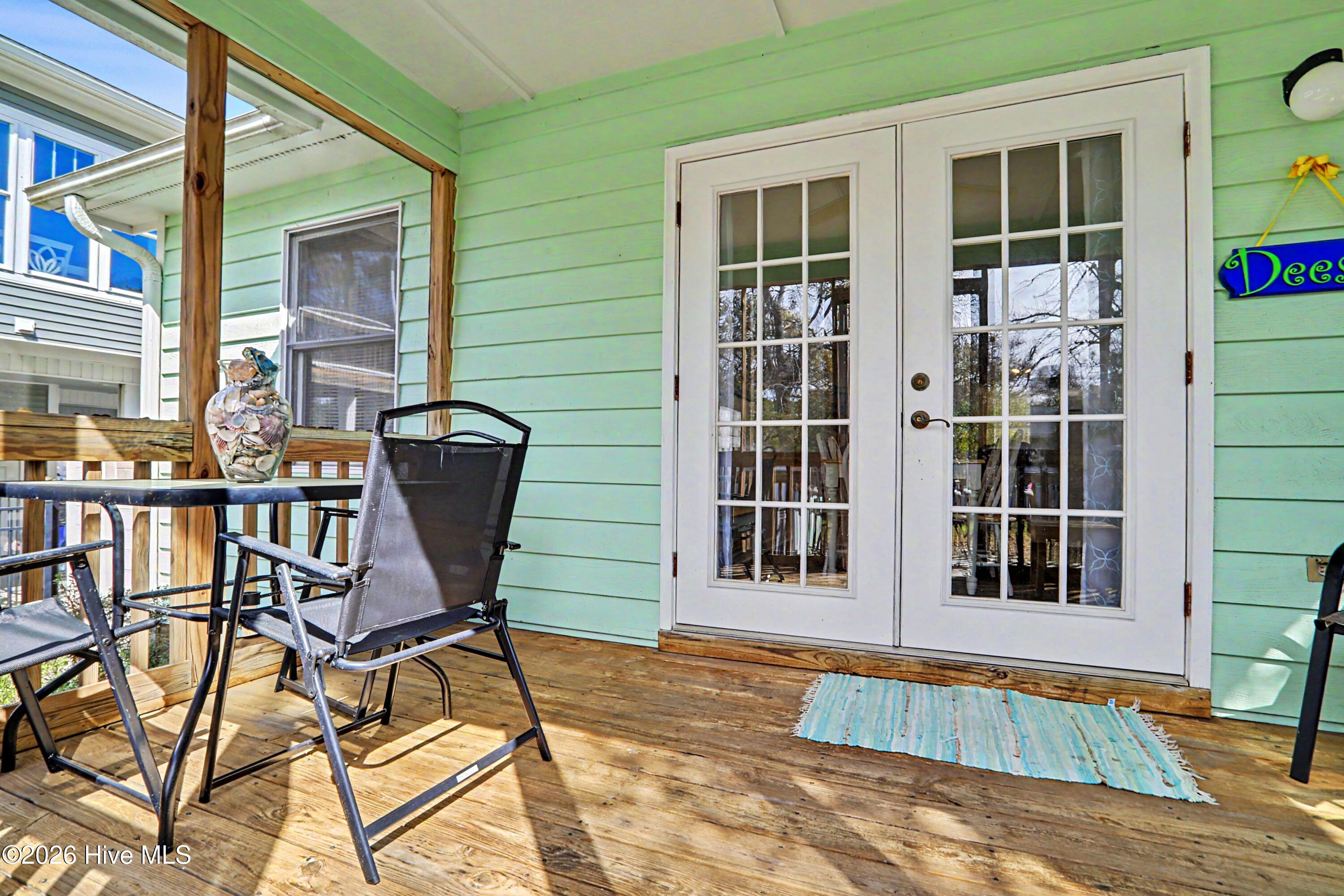 100563320 | Photo 30