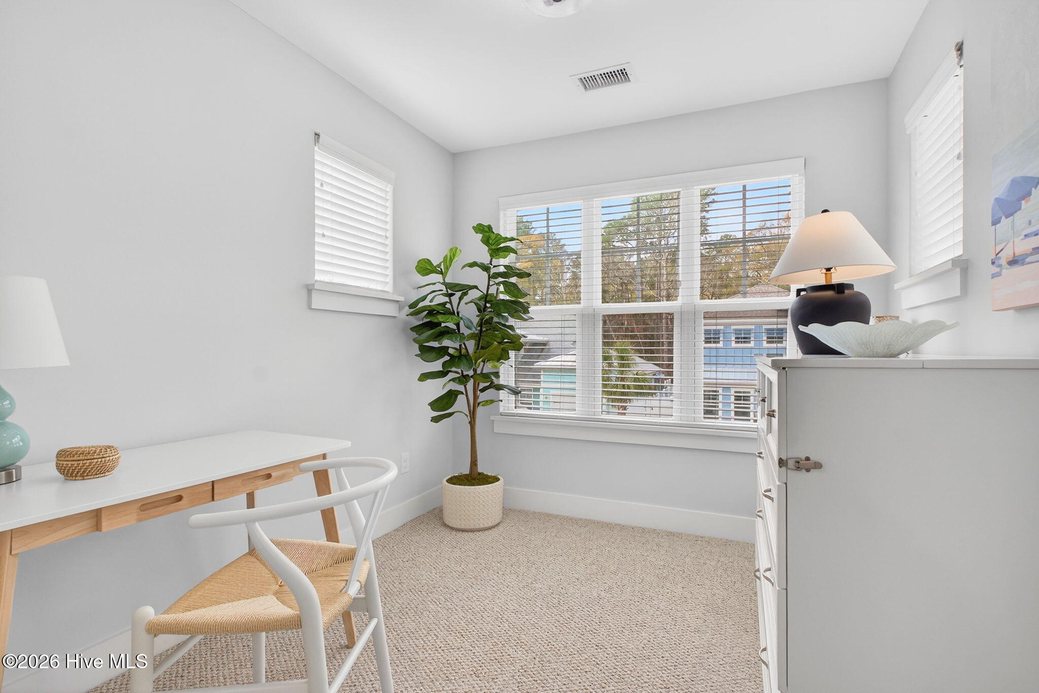 100559730 | Photo 43