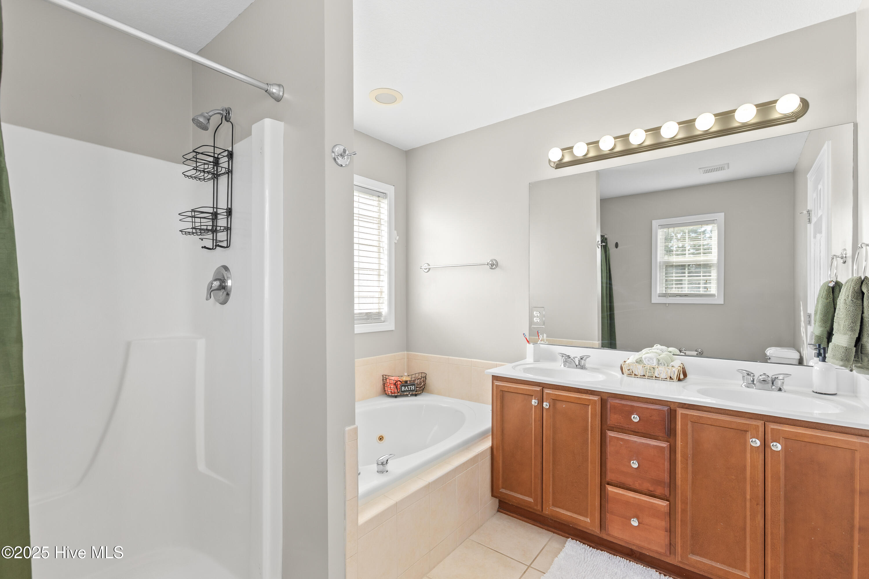 141 Weste Avenue, Jacksonville, NC 28540 – photo 23: Primary Bath