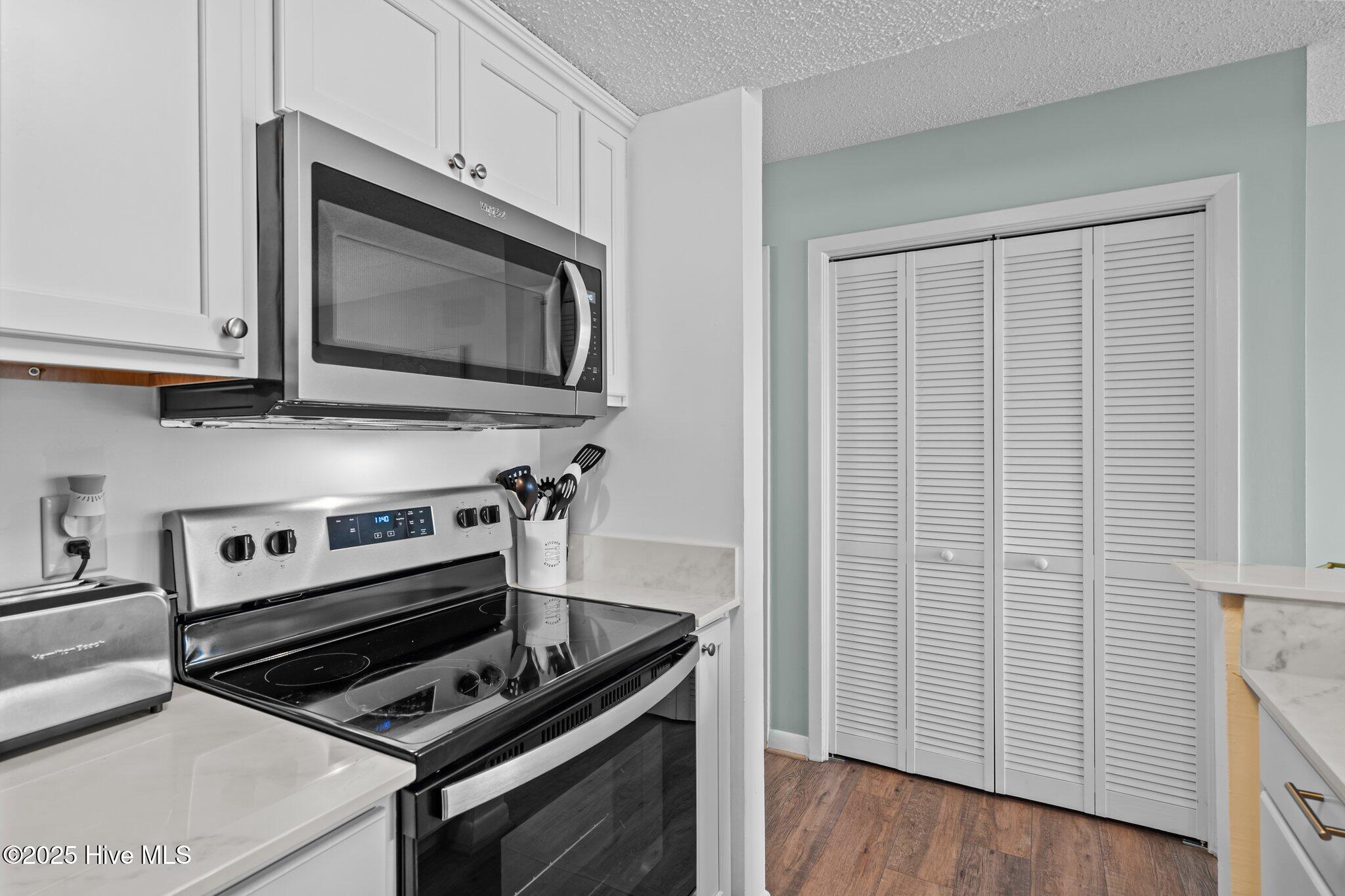 5 Pine Tree Road 211