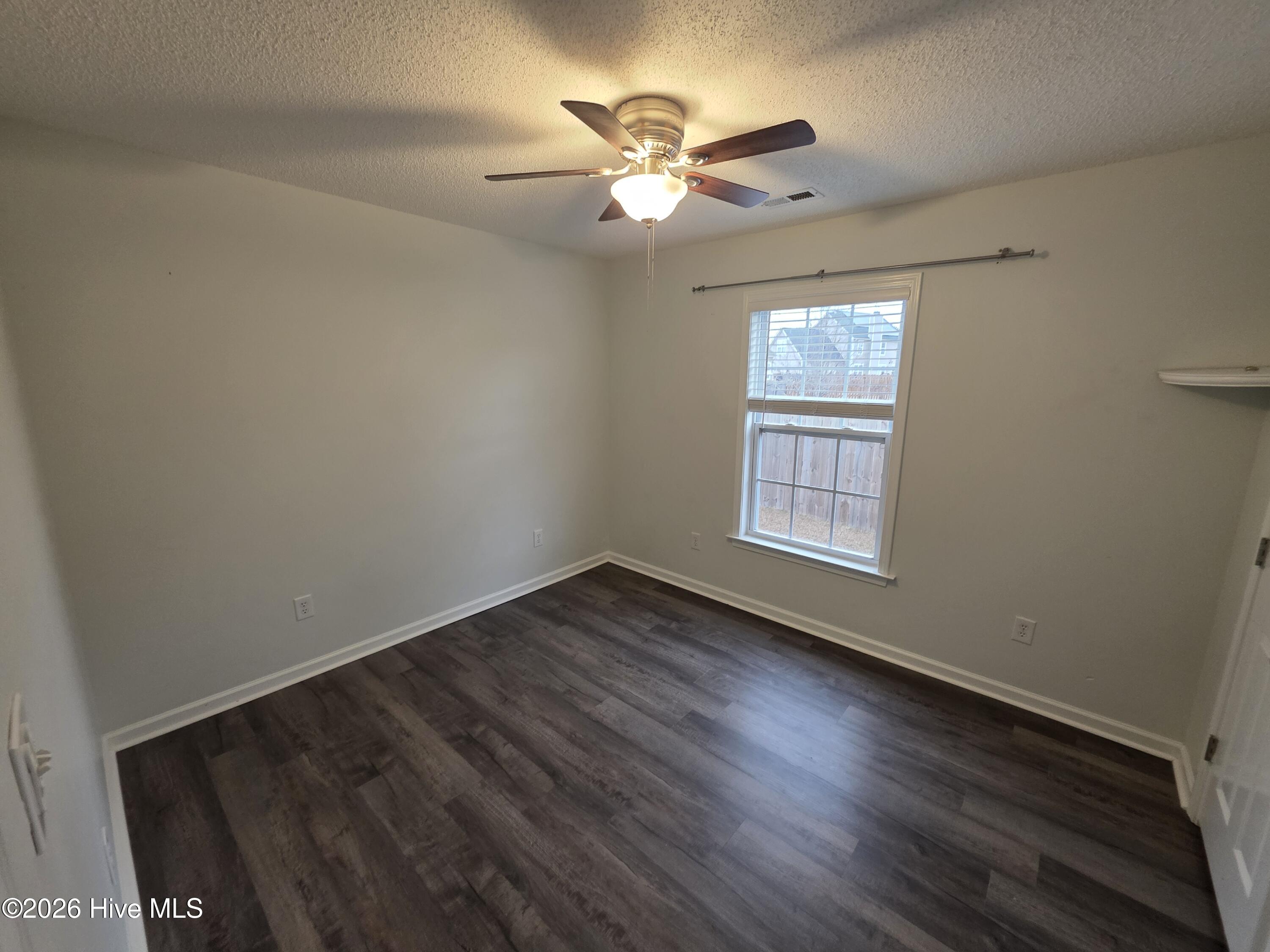 100550405 | Photo 20