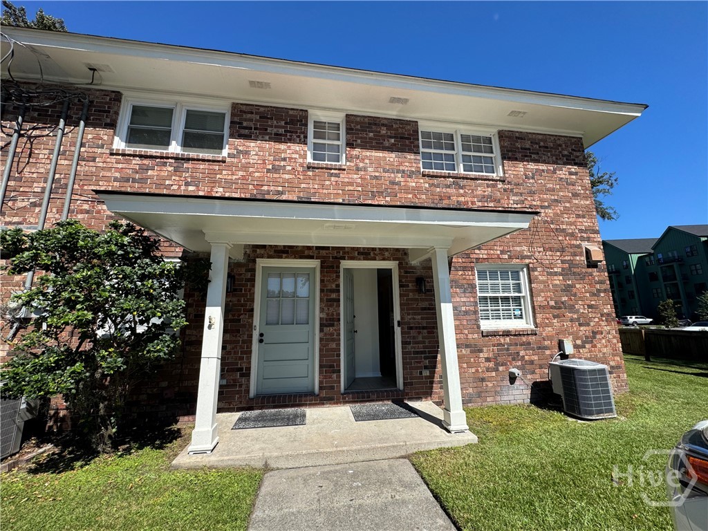 Photo 3 of Multi family home for sale at 3 Berkley Pl, Savannah, GA 31405 | MLS# SA364989 | Listing updated on 2026-10-28