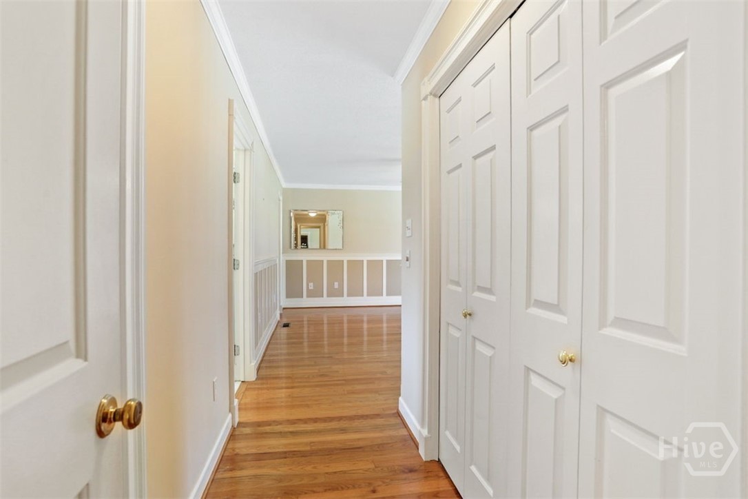 221 Lakeshore Drive