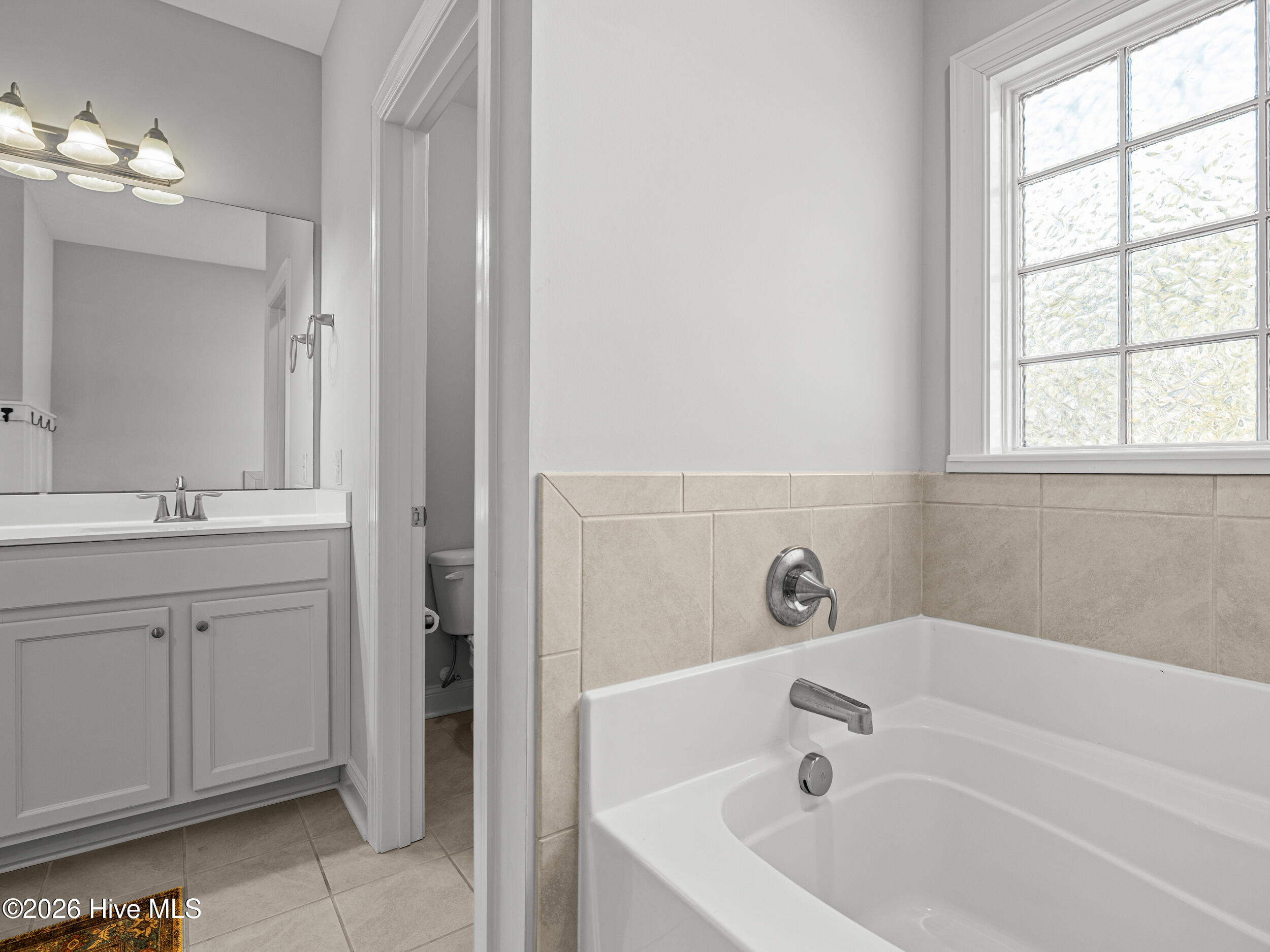 100553436 | Photo 36