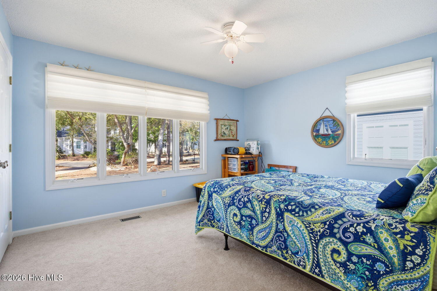 100555679 | Photo 38