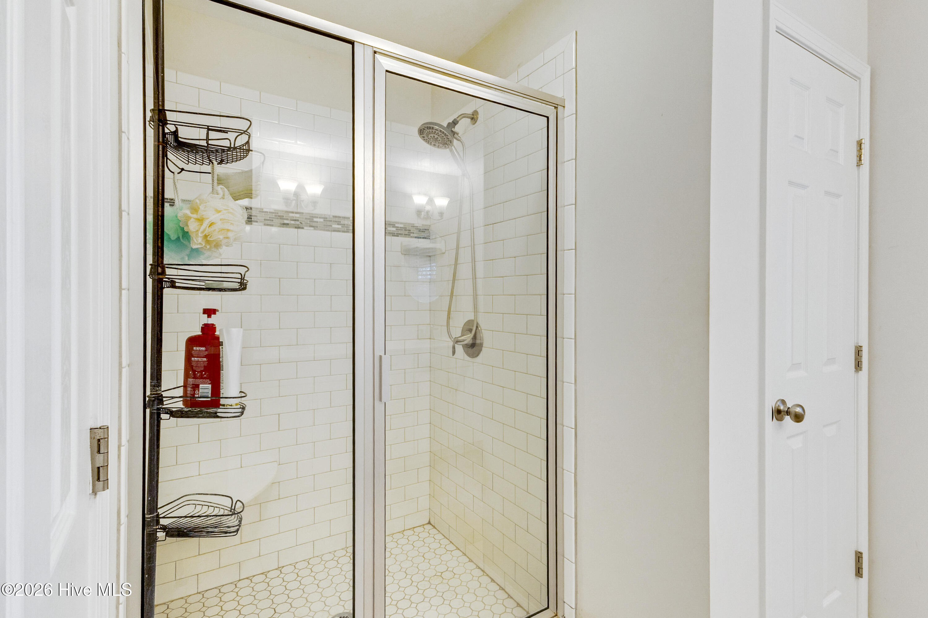 100550645 | Photo 30