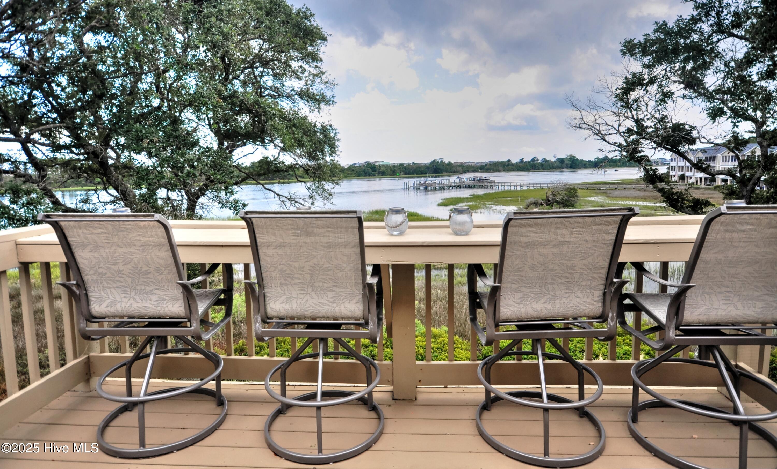 100526298 | Photo 22