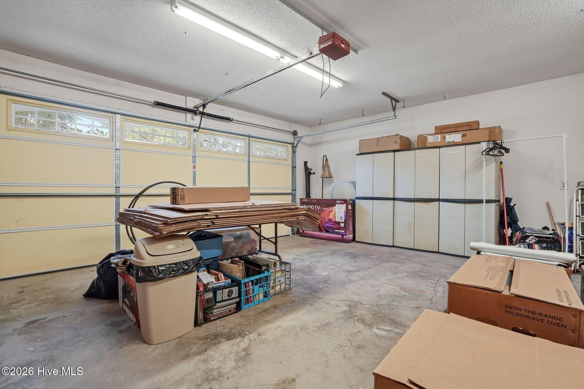 100557423 | Photo 55