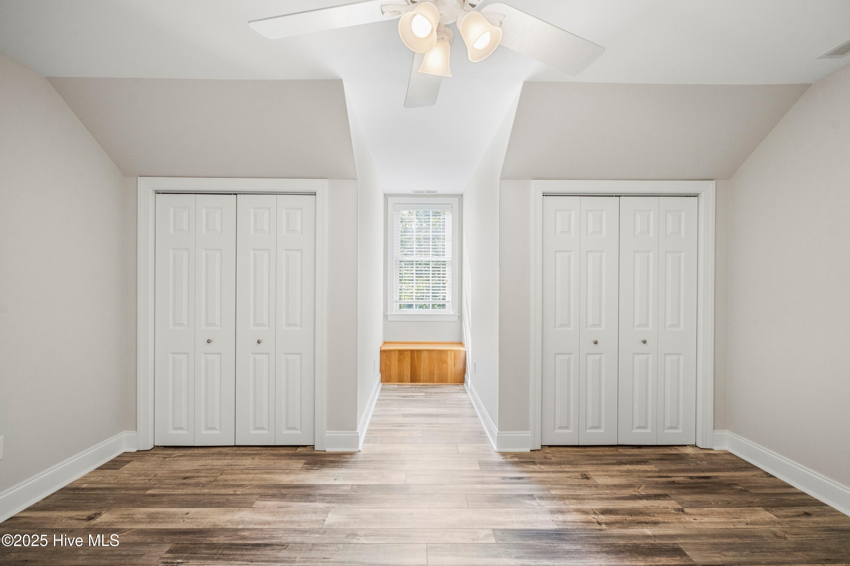 100537413 | Photo 34