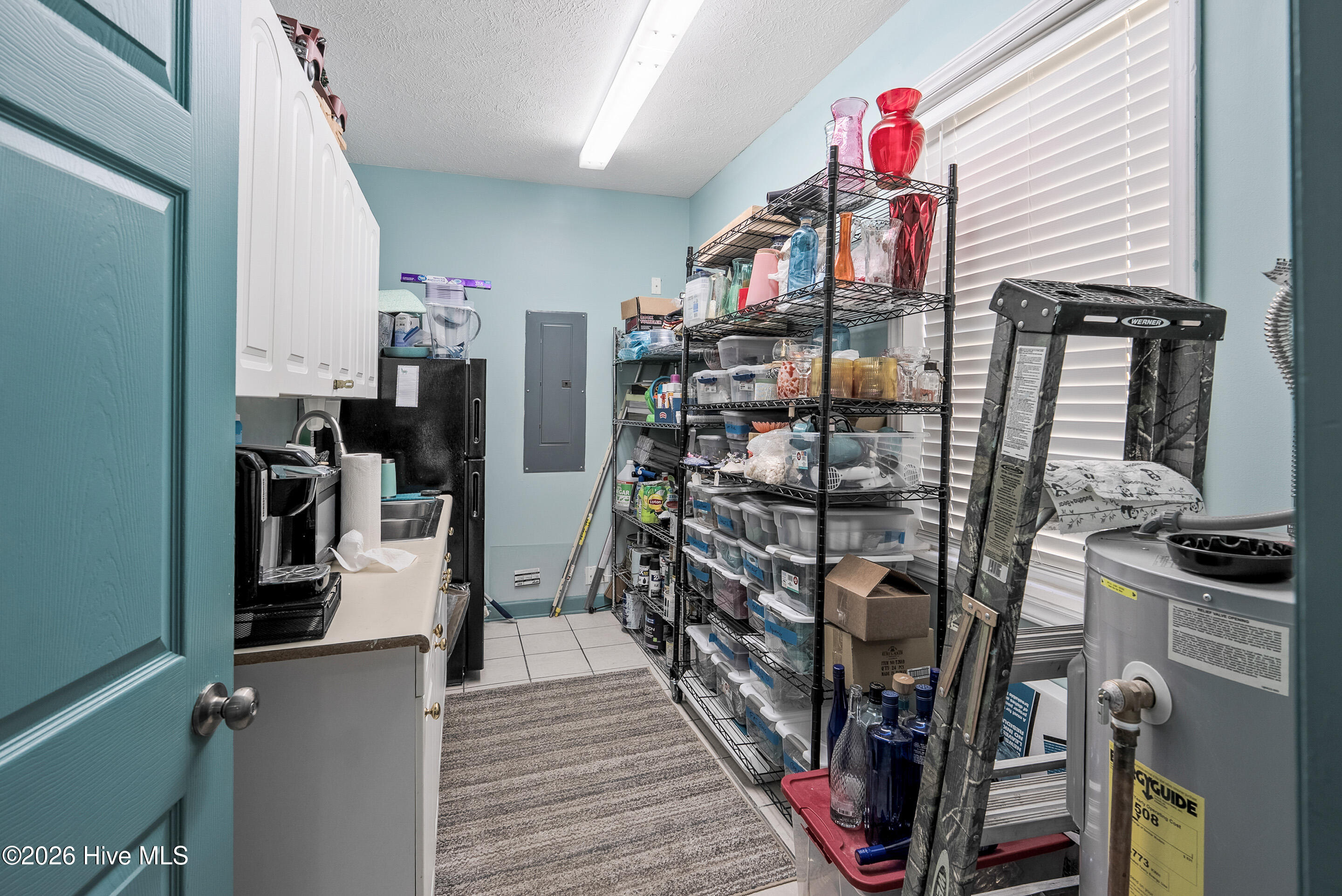 100556890 | Photo 28