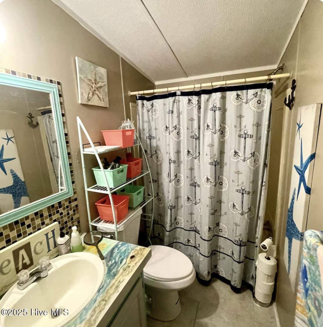 100516036 | Photo 11