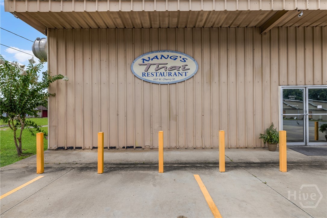 697 W Cherry Street, Jesup, GA, 31545