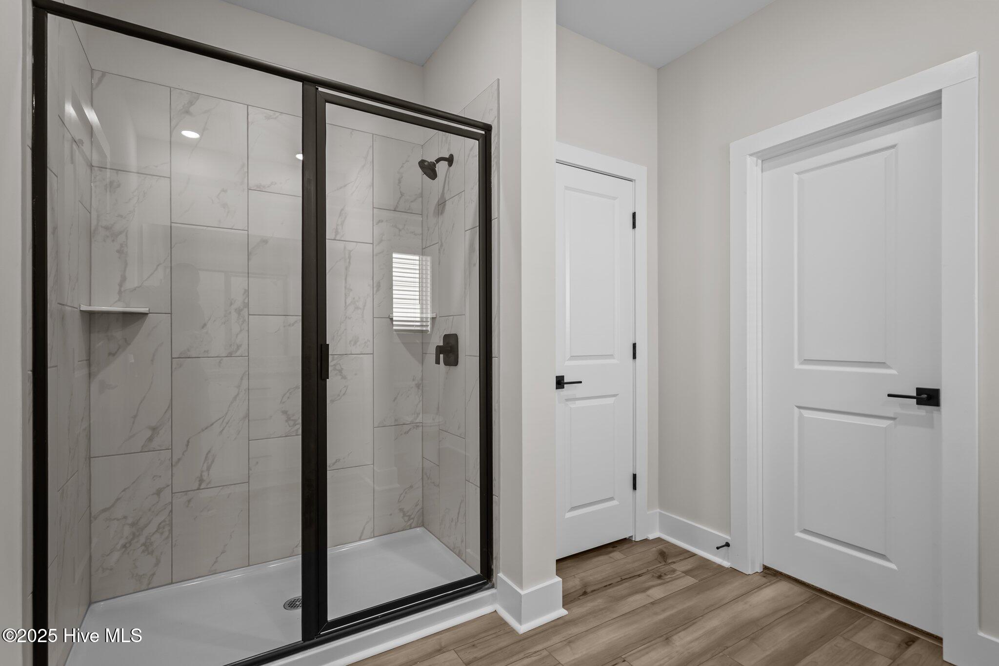 100544066 | Photo 26