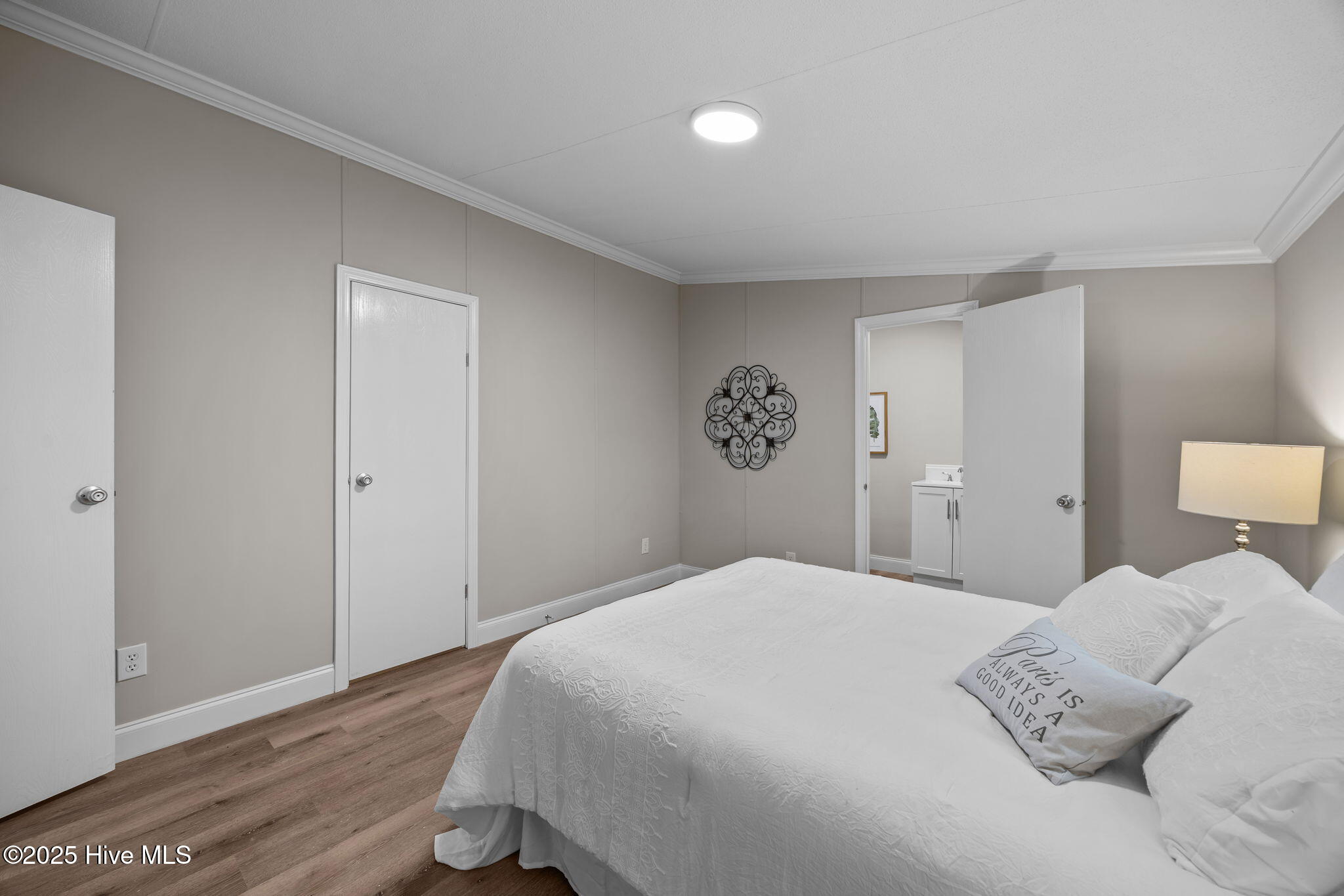 100546418 | Photo 17