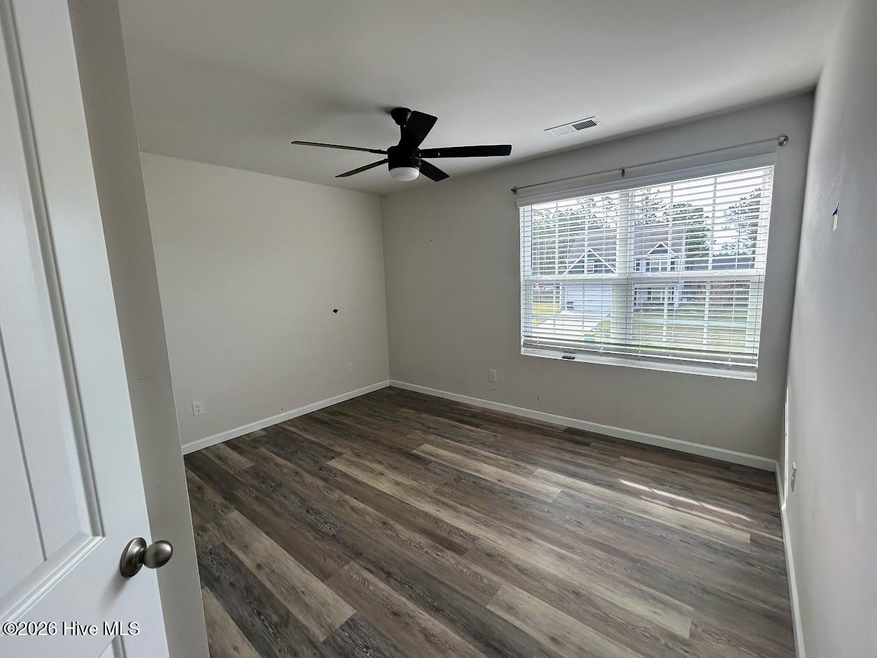 100562771 | Photo 24