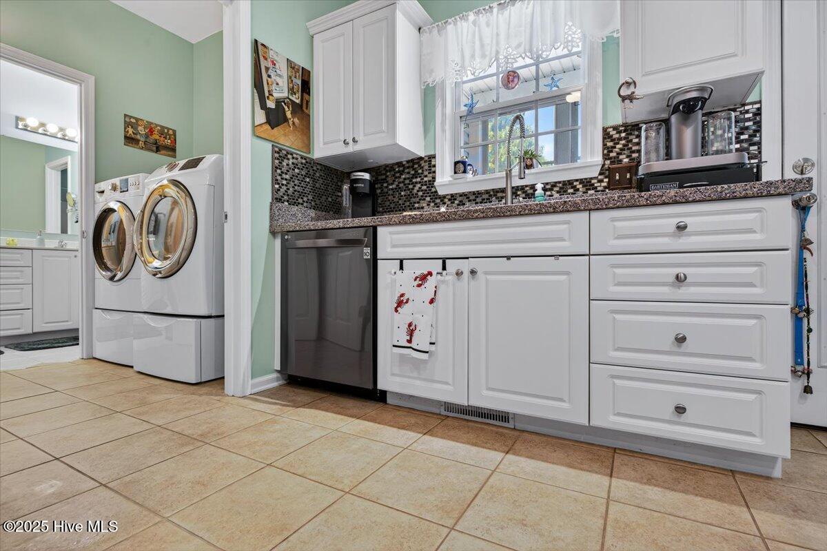 100514945 | Photo 19