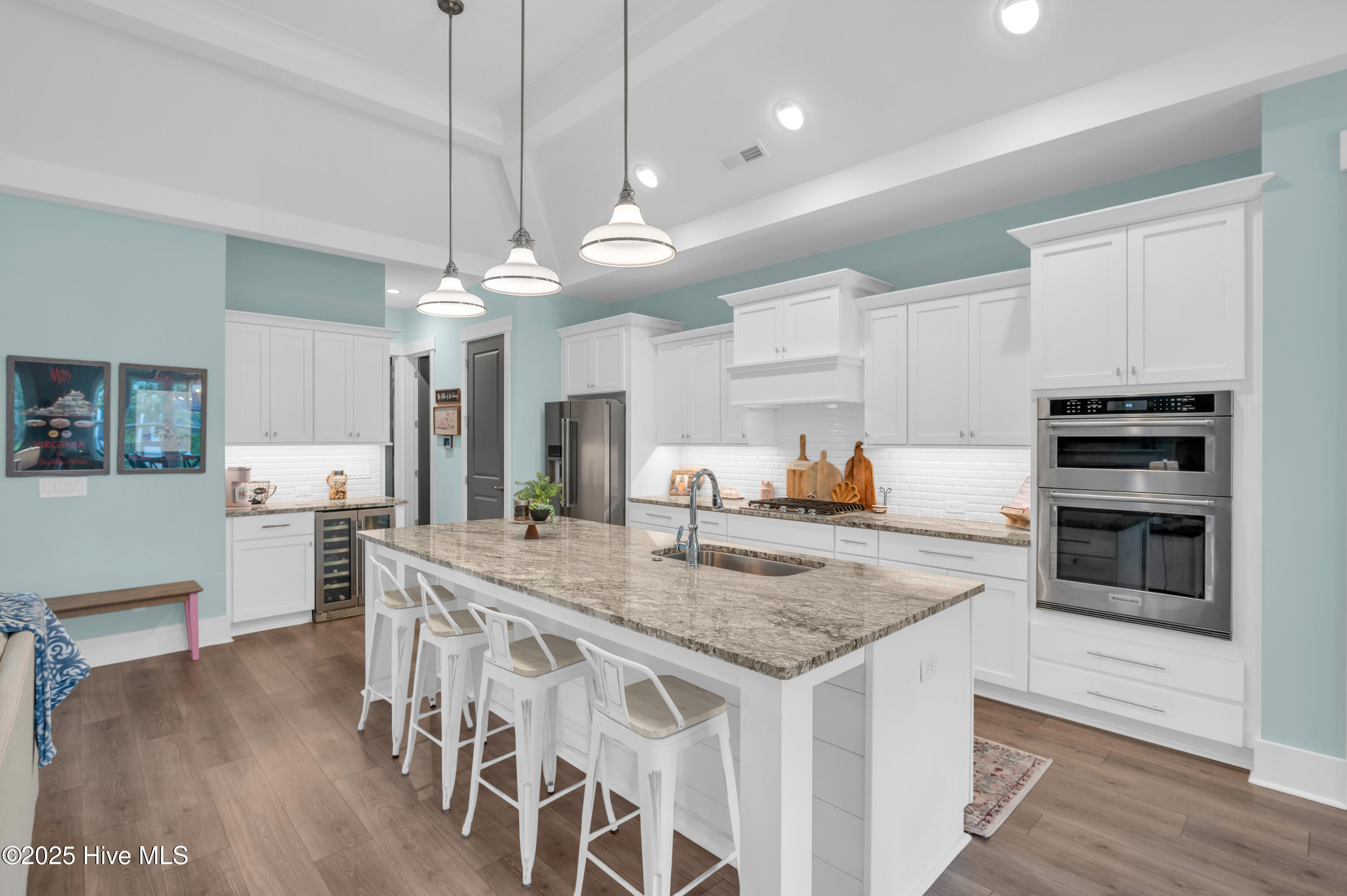 100528292 | Photo 14