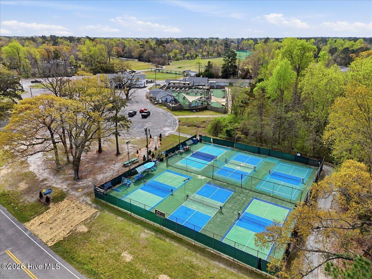 100563011 | Photo 61