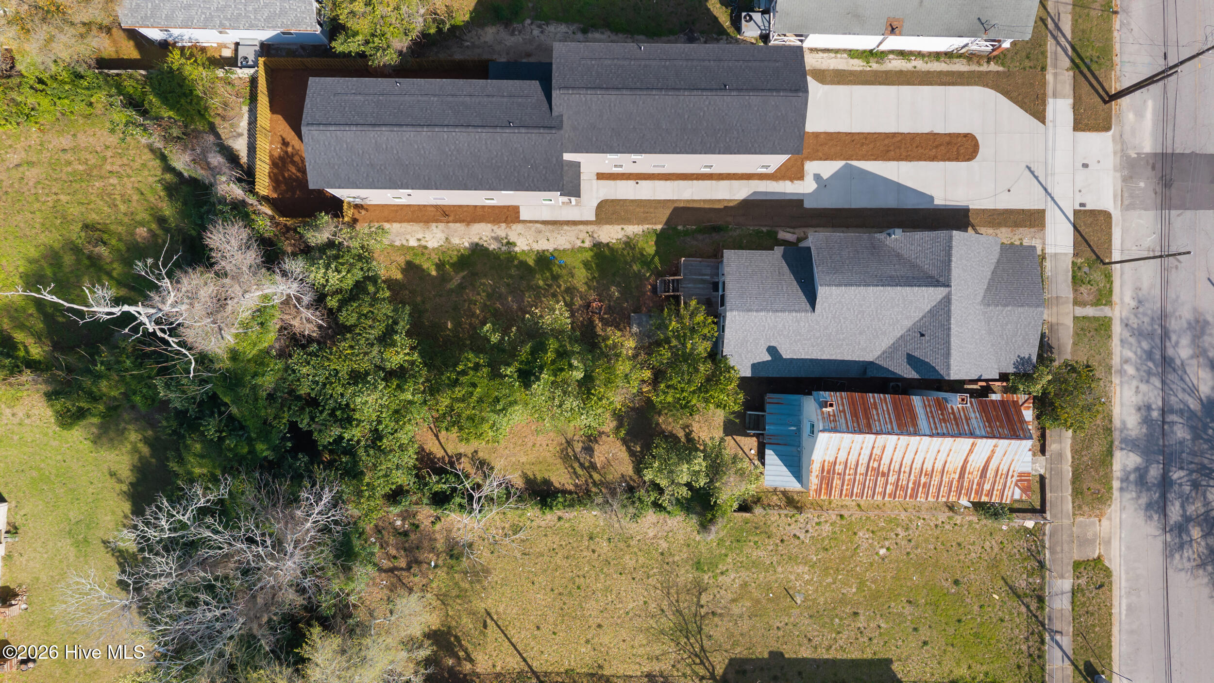 100561593 | Photo 28