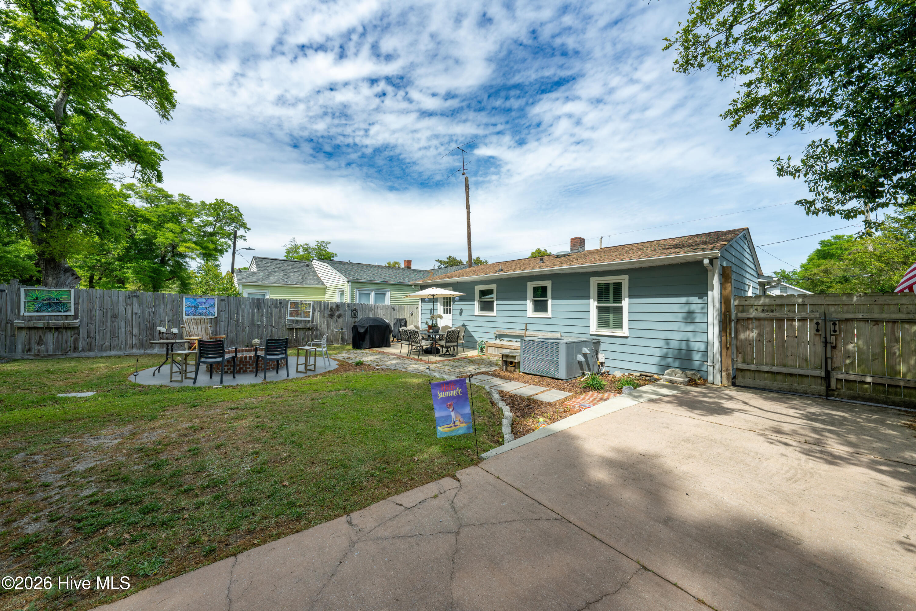 100565706 | Photo 16