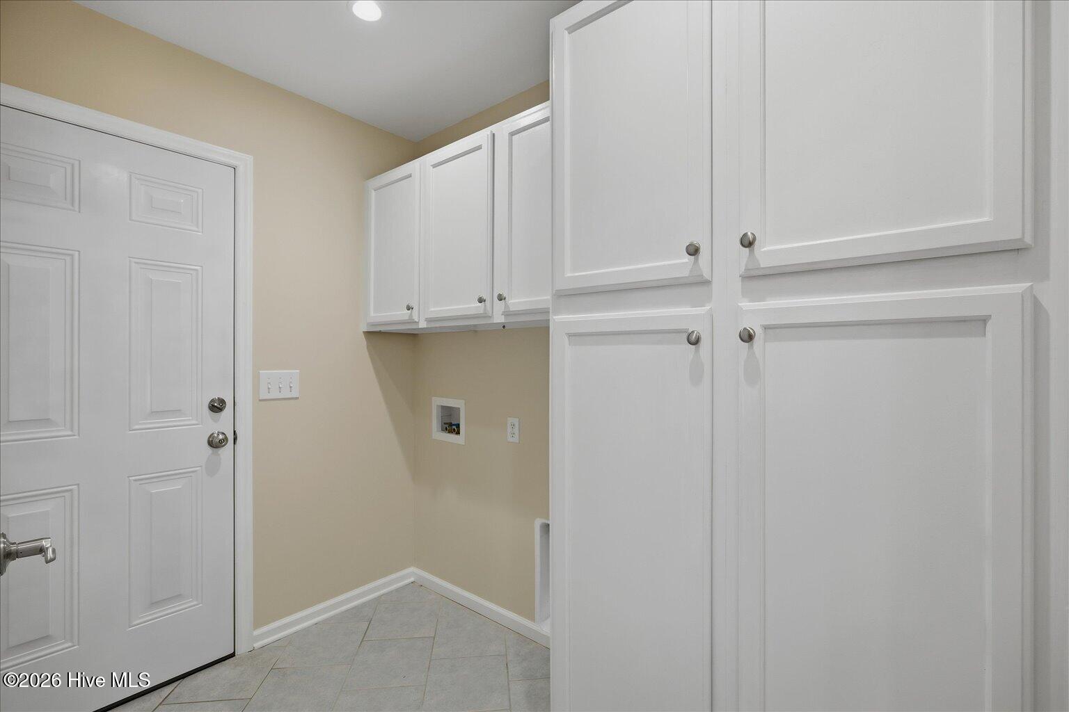 100564069 | Photo 17