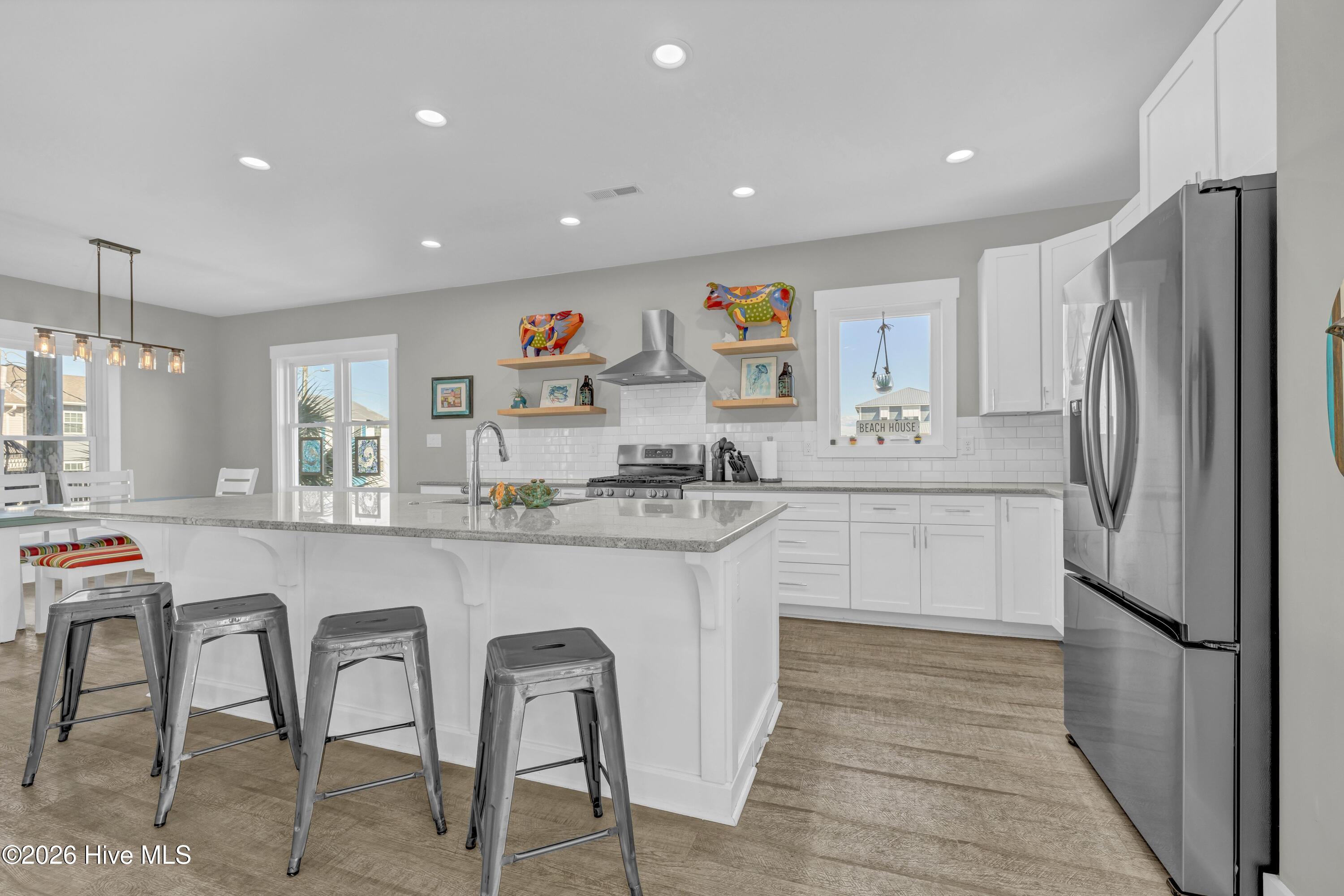 100549808 | Photo 13