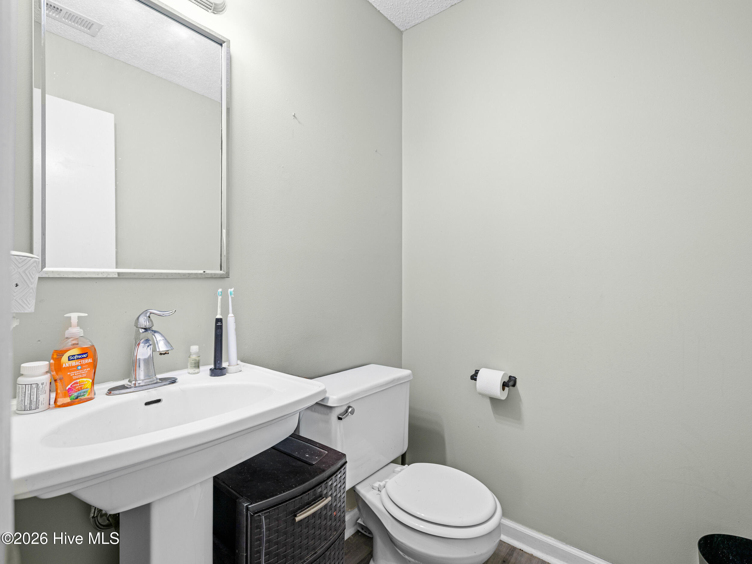 100563699 | Photo 17