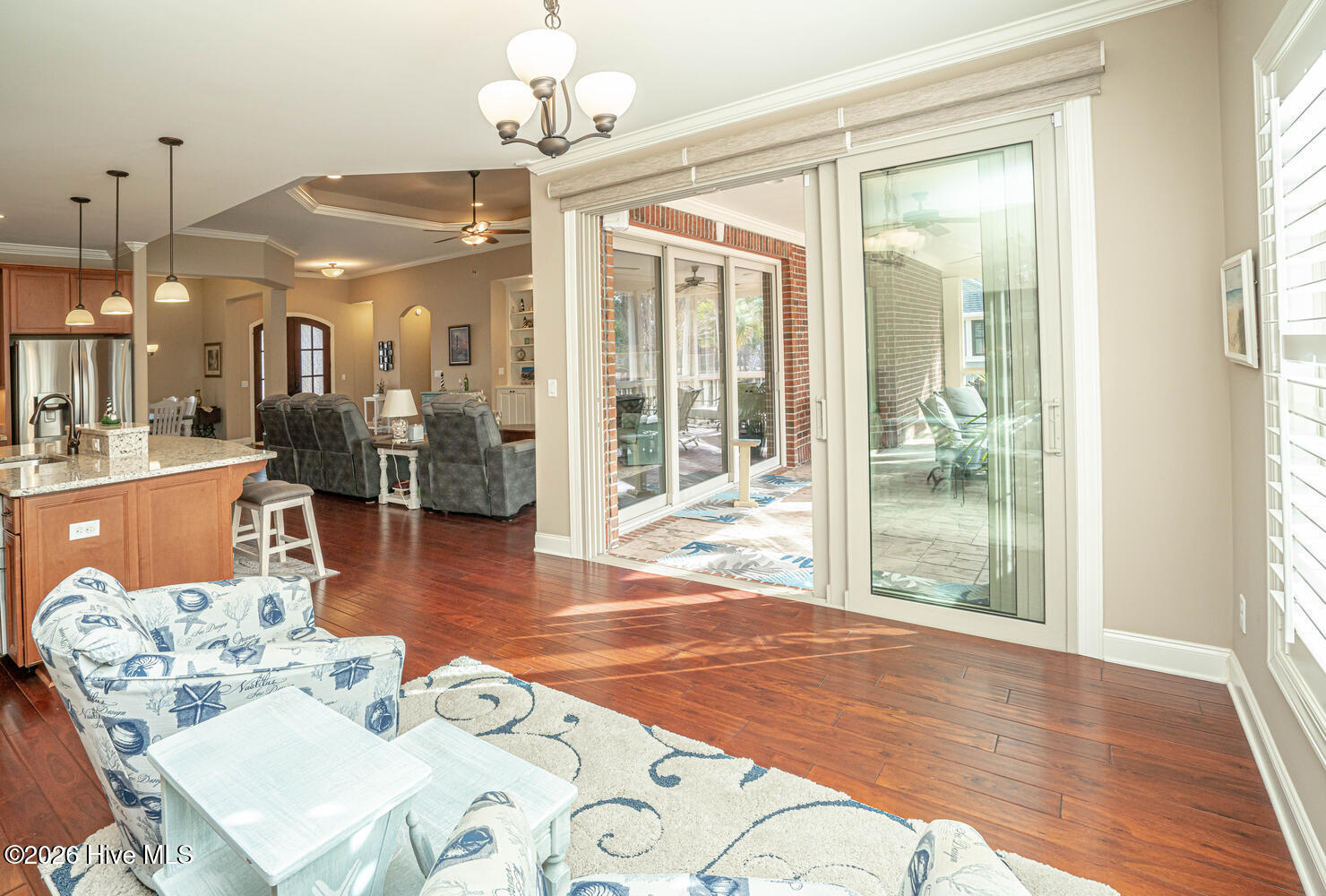 100552025 | Photo 27