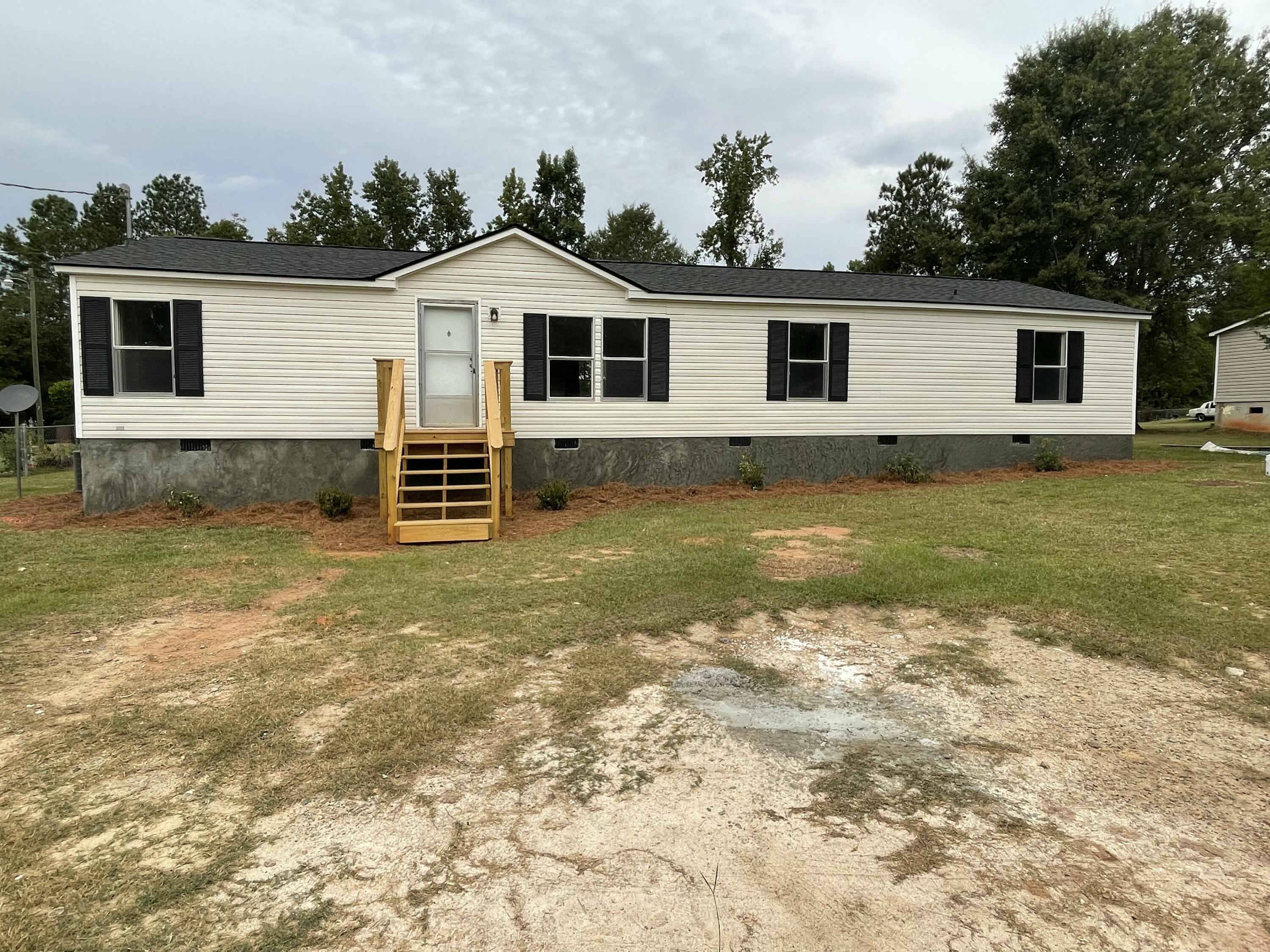 Property at 1919 Ridgeview Drive