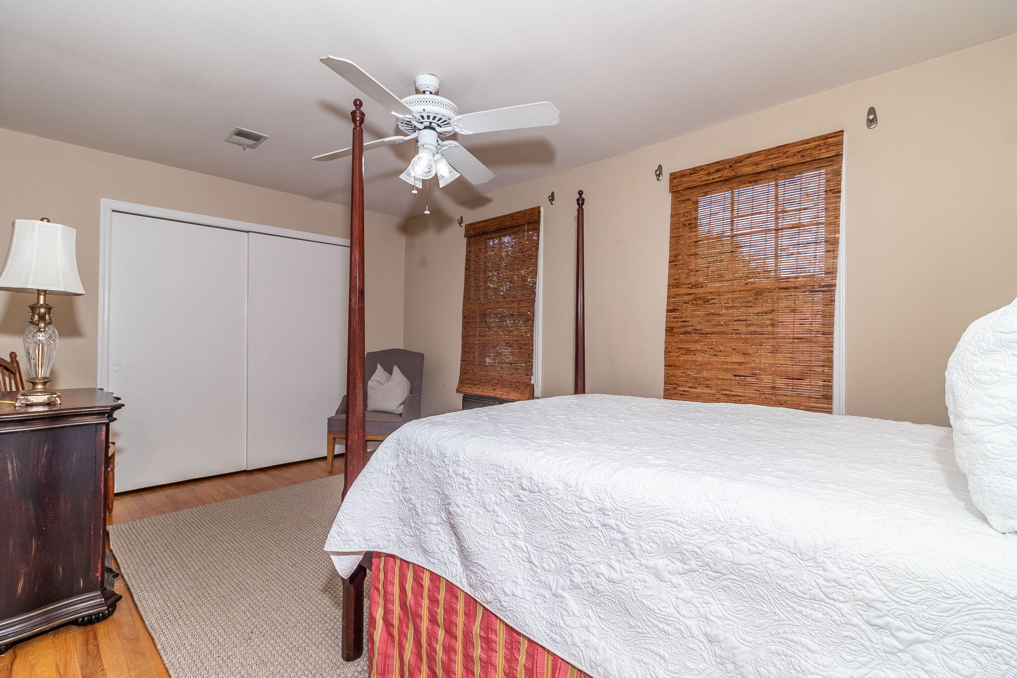 73-web-or-mls-2421 WALTON WAY ©-4203