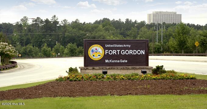 fort-gordon-mckenna-gate