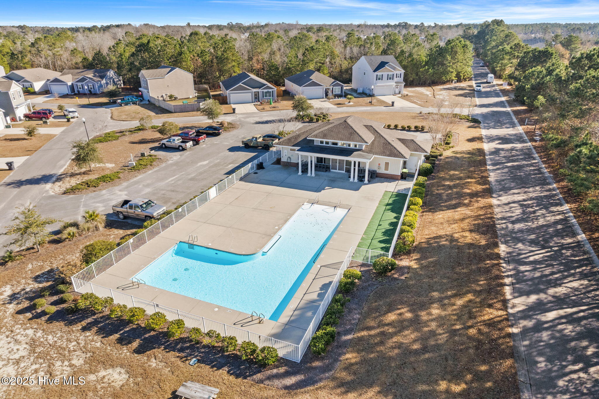 100536893 | Photo 55