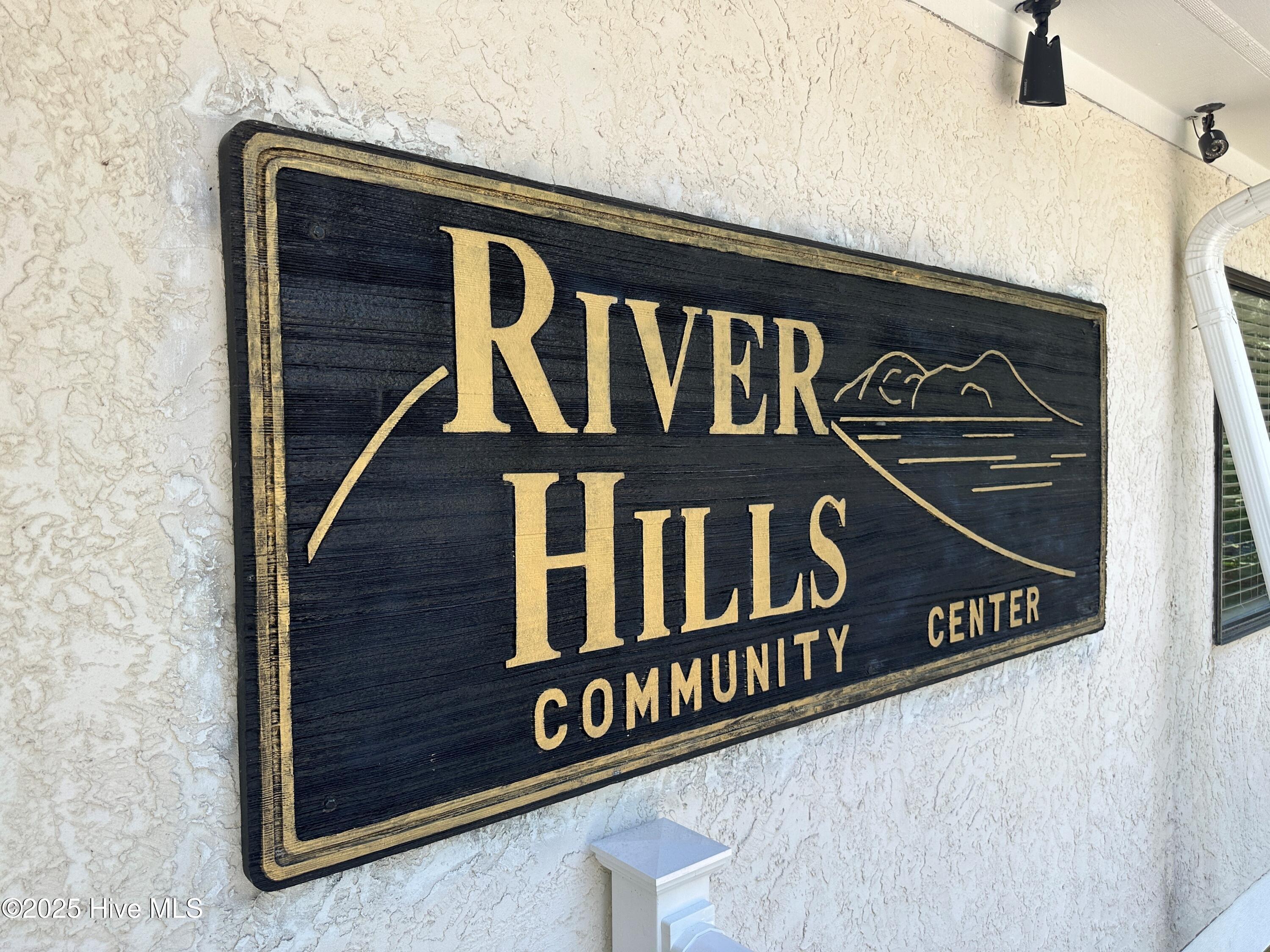 100512844 | Photo 18