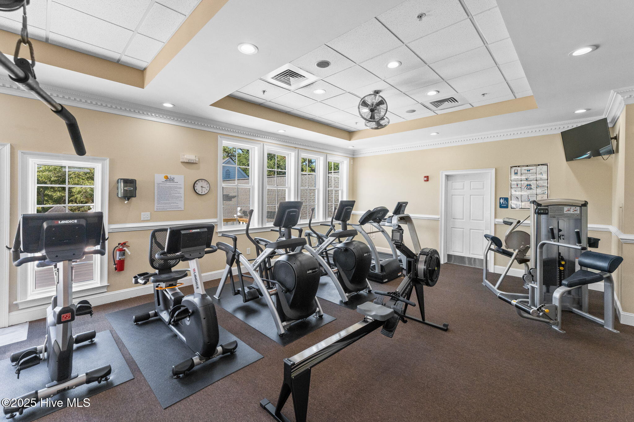 100549580 | Photo 75