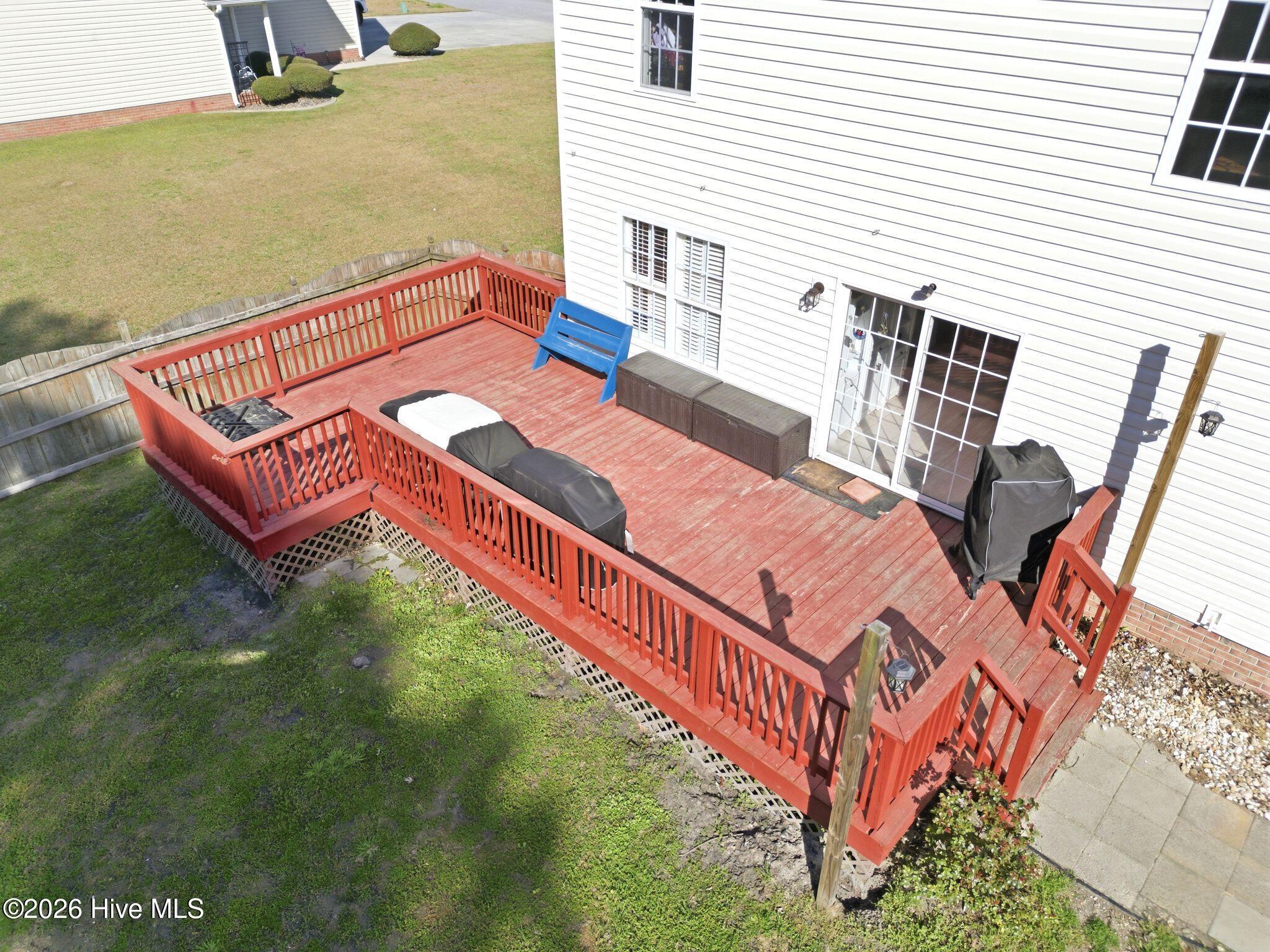 100561408 | Photo 54