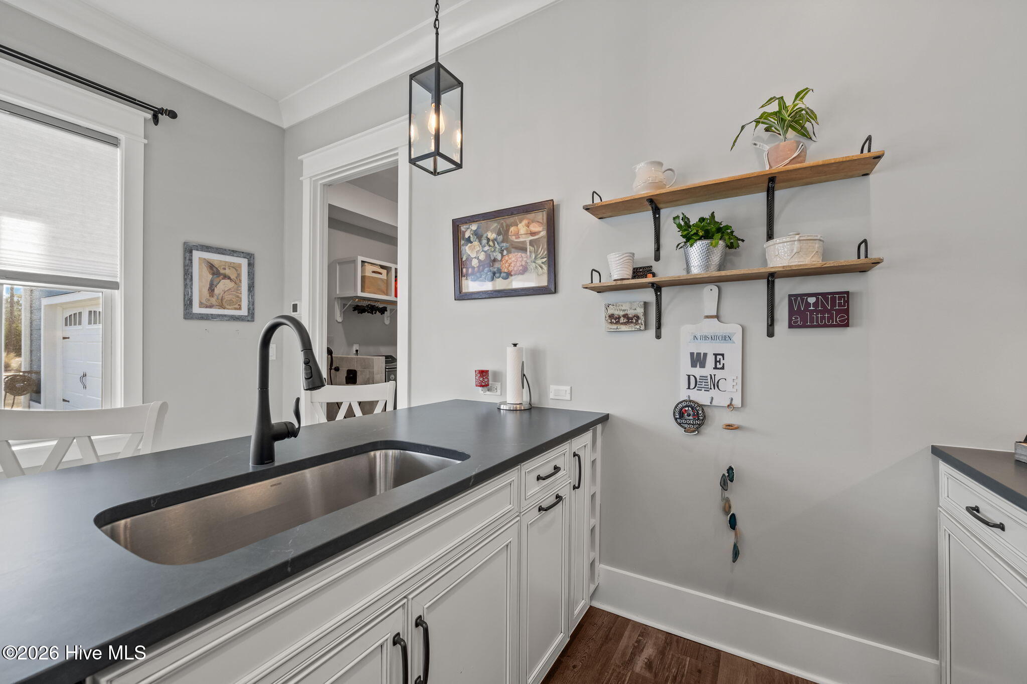 100555870 | Photo 44