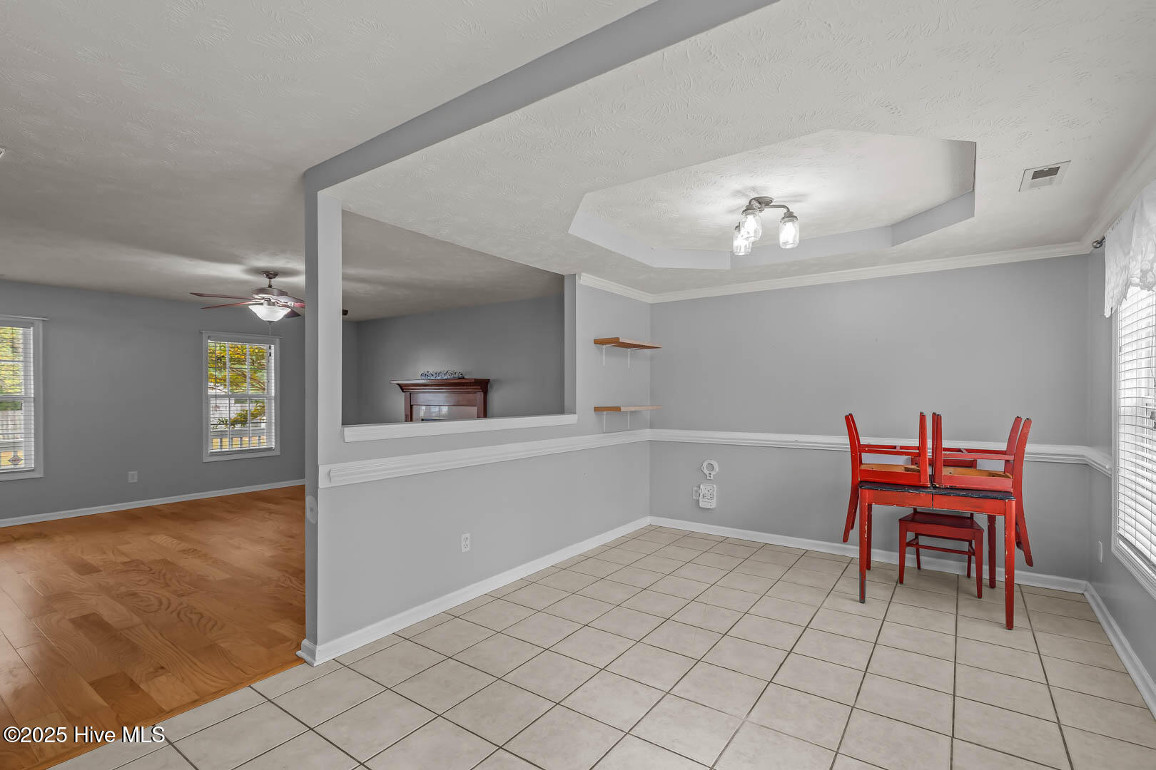 100542148 | Photo 17