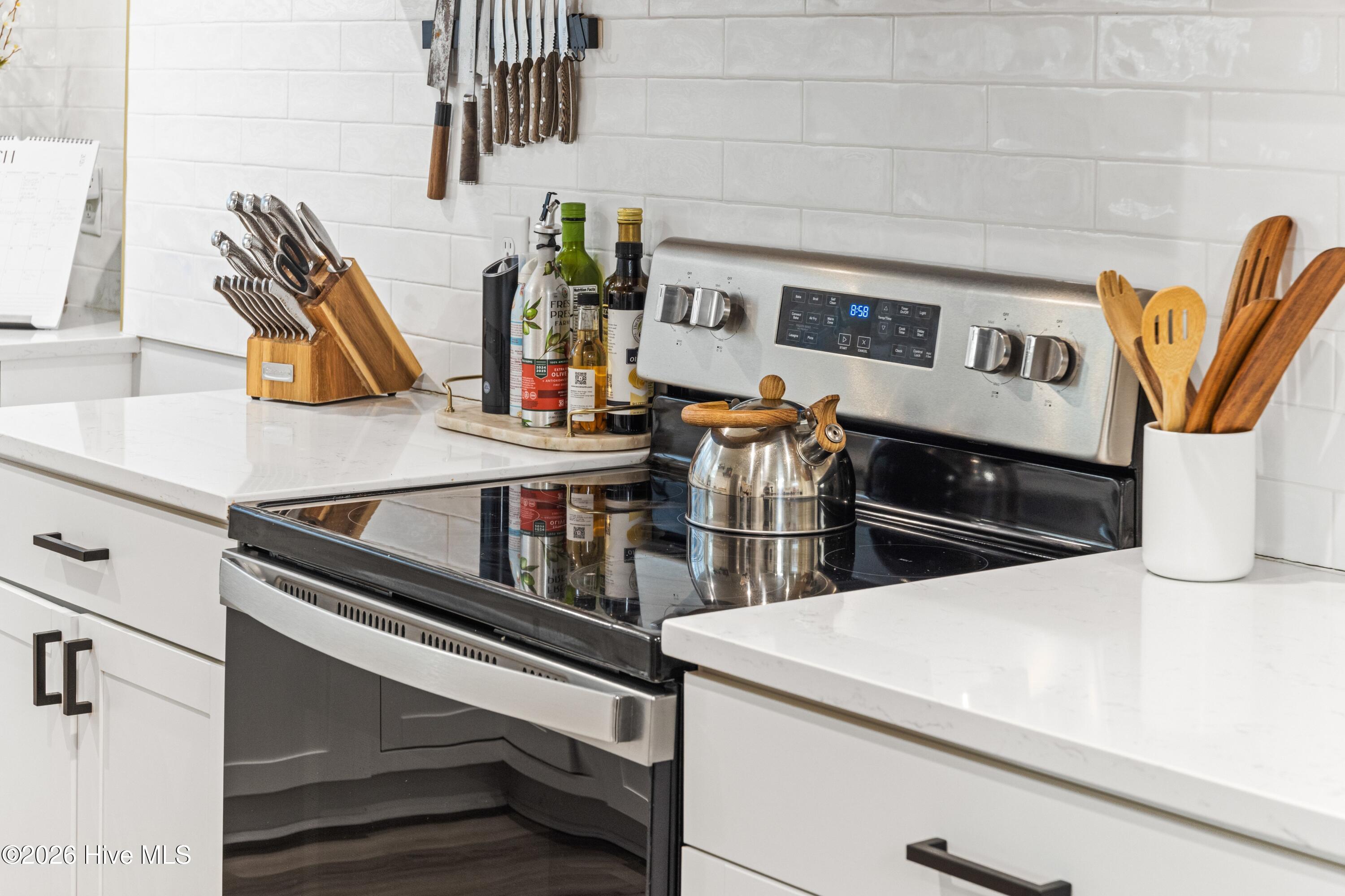 100559701 | Photo 17