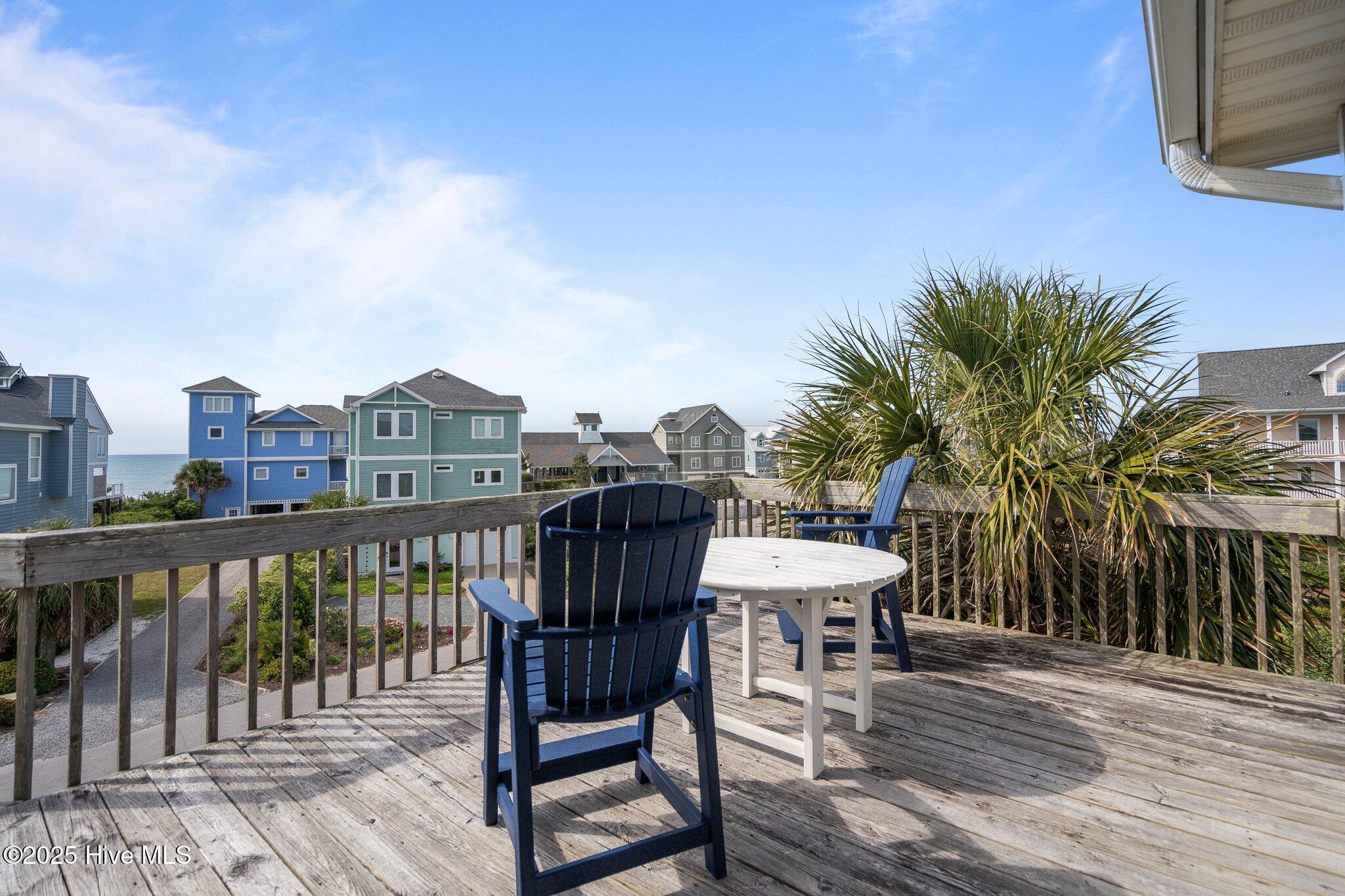 100506590 | Photo 45