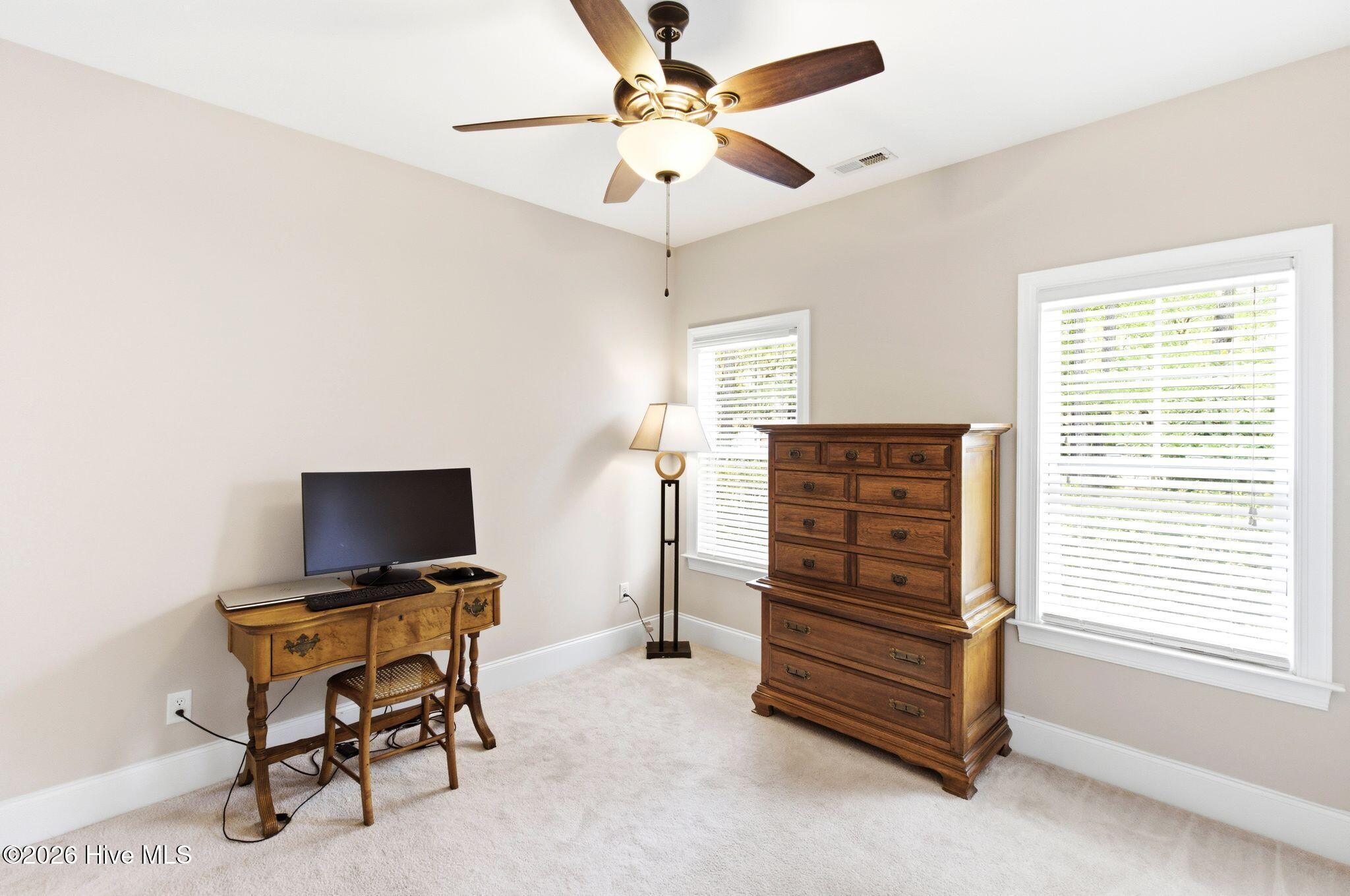 100564498 | Photo 32