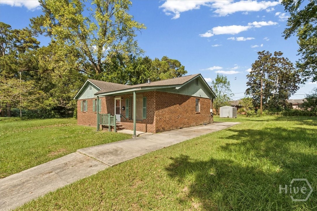 Photo 3 of Single family home for sale at 1130 W 49th Street, Savannah, GA 31405 | MLS# SA366128 | Listing updated on 2026-10-08