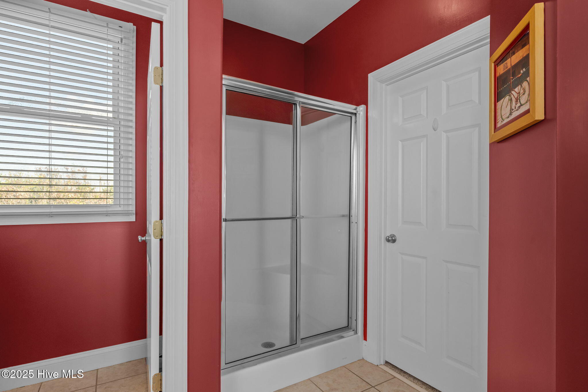 100531383 | Photo 29