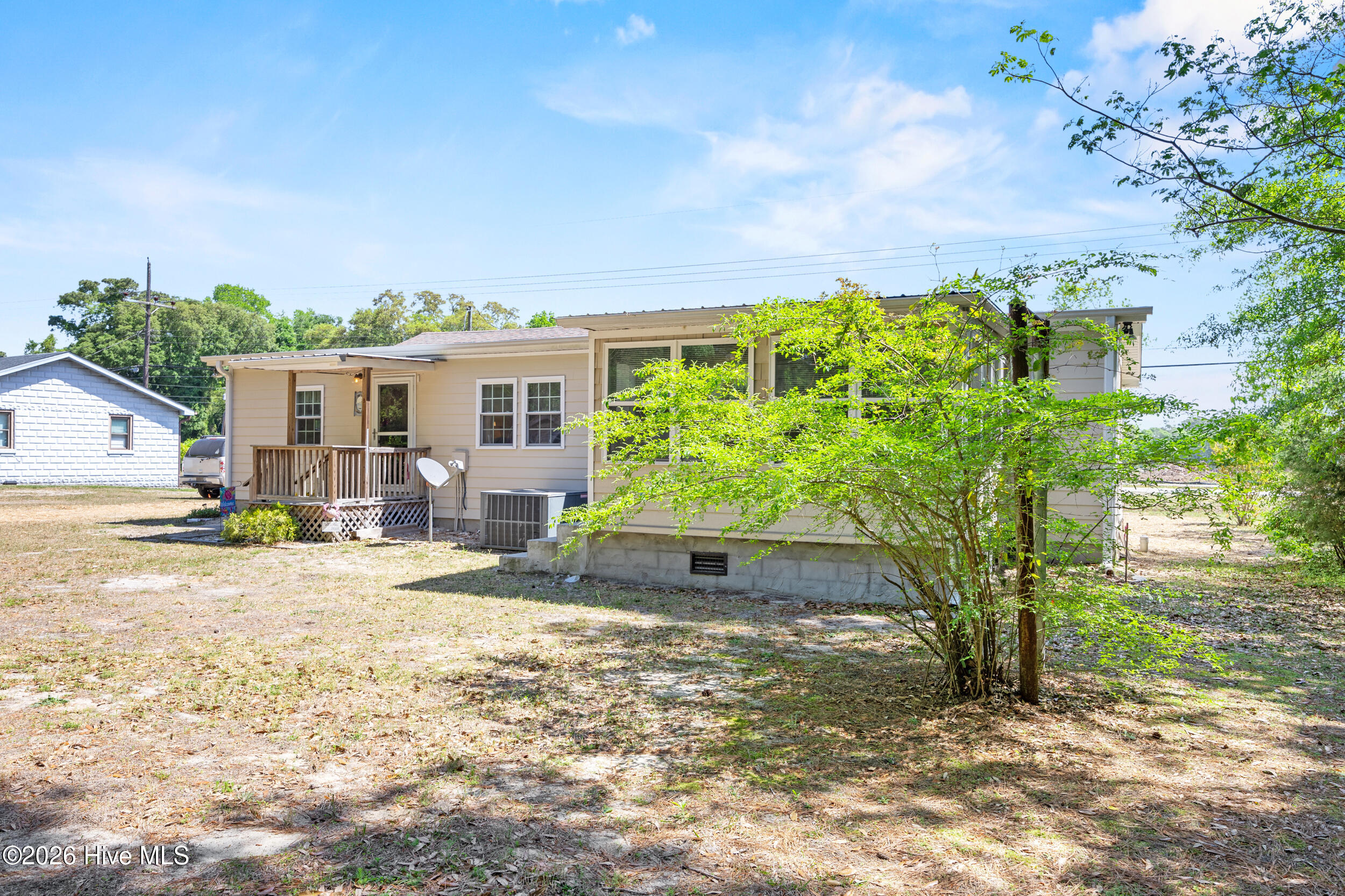 100567287 | Photo 38