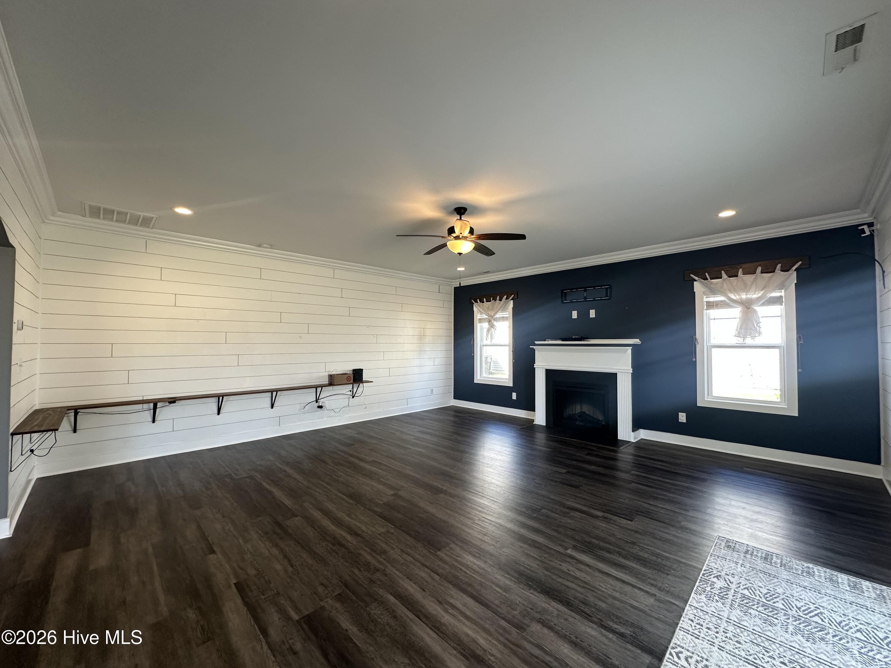 100559148 | Photo 15